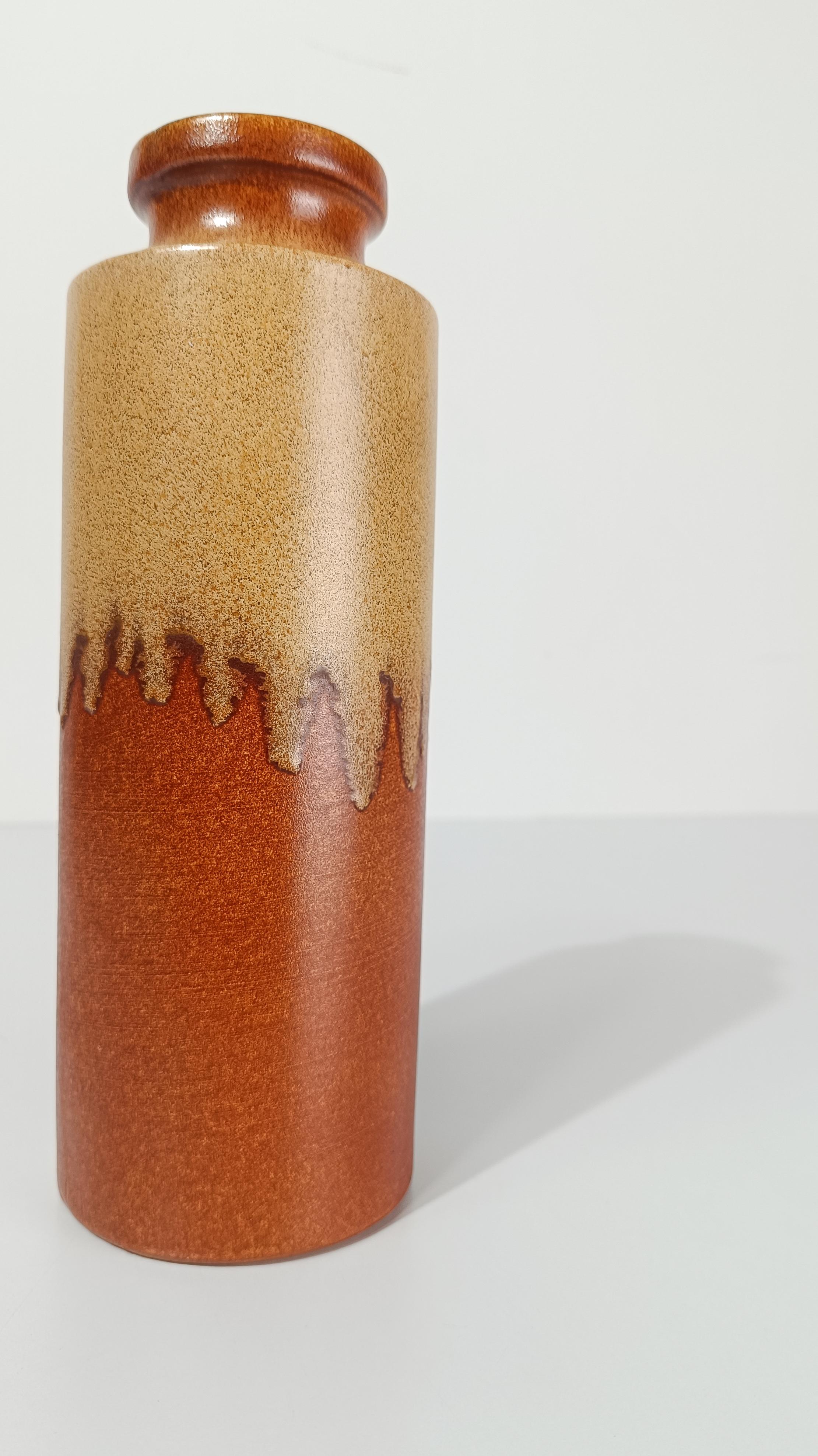 A Mid 20th Century Couple of Vases in Earth Tone Fat Lava Ceramic, West Germany For Sale 4