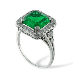 Vintage GCS Certified 2.84 Carat Columbian Emerald and Diamond Cluster Ring