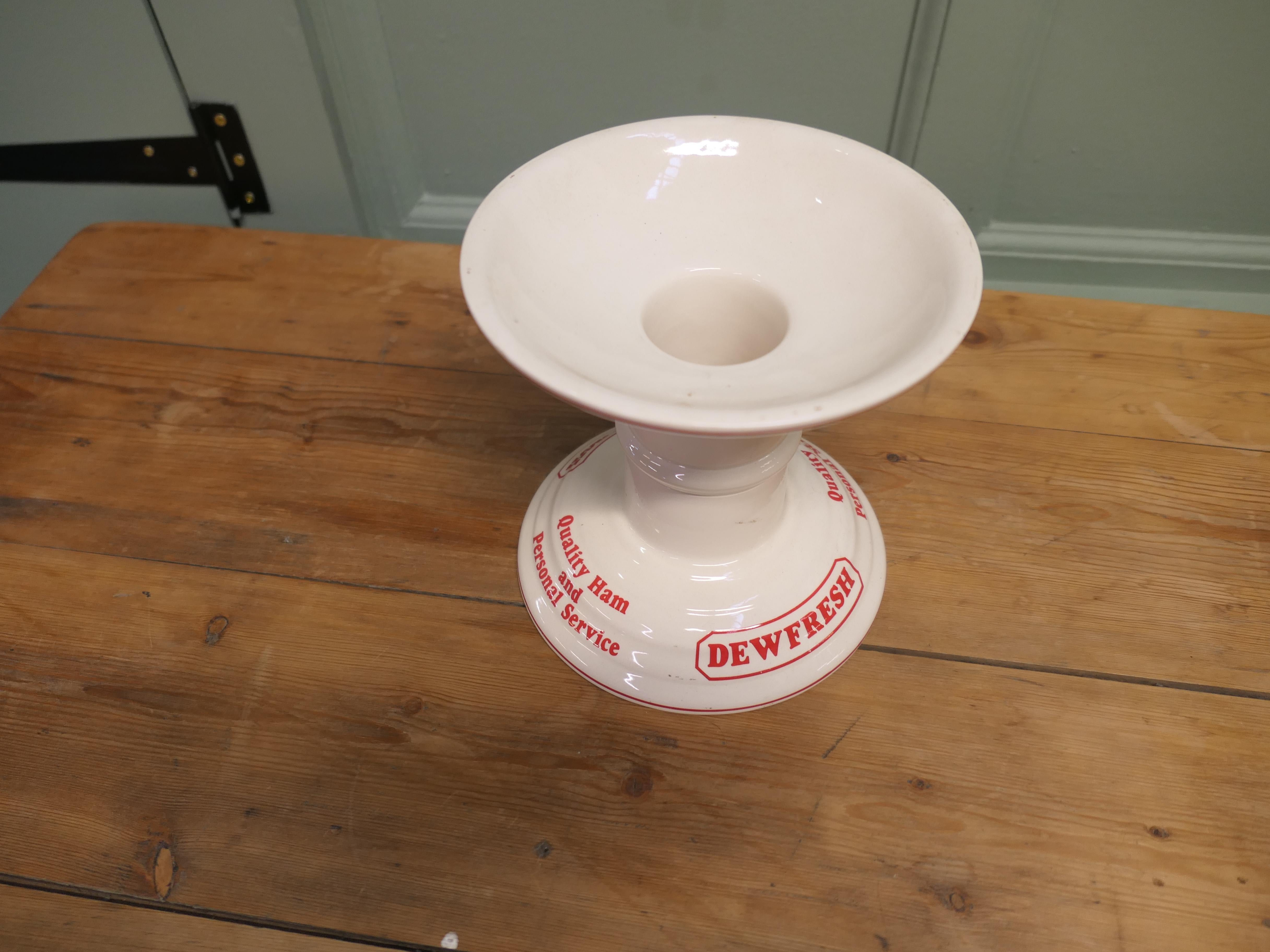 Mid-Century moderno Porta prosciutto in ferro di Masons della metà del XX secolo Un porta prosciutto in ferro di Mason in vendita