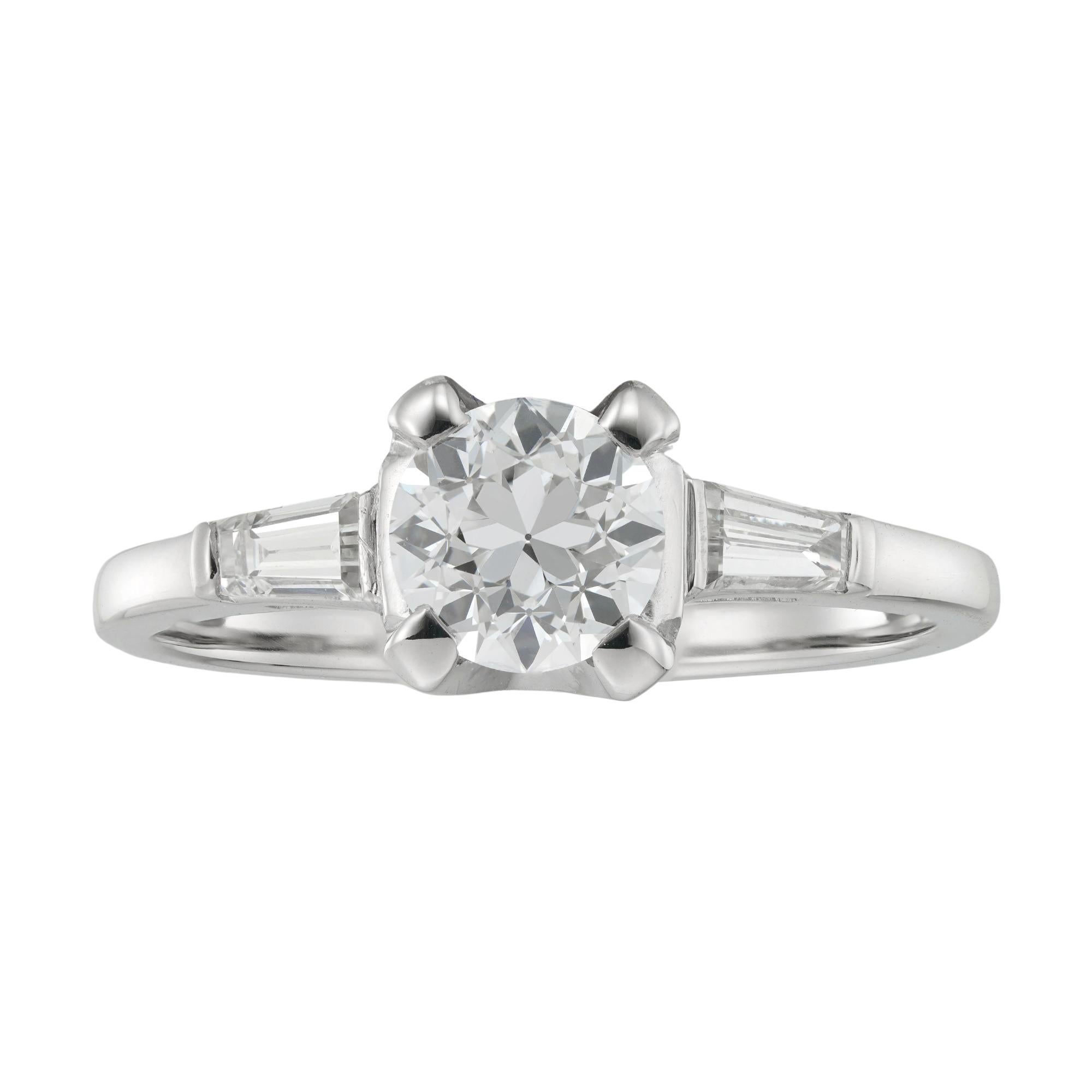 A mid-20th century single stone diamond ring For Sale