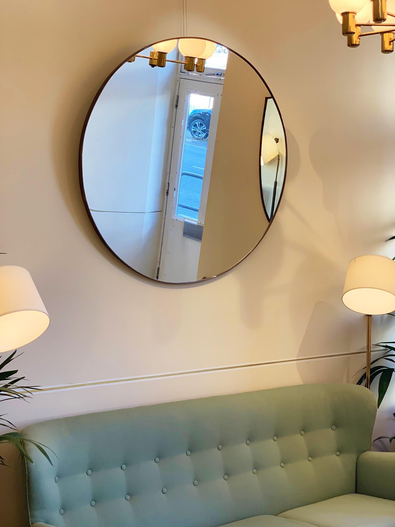 Midcentury Brass Framed Circular Mirror In Good Condition In London, GB