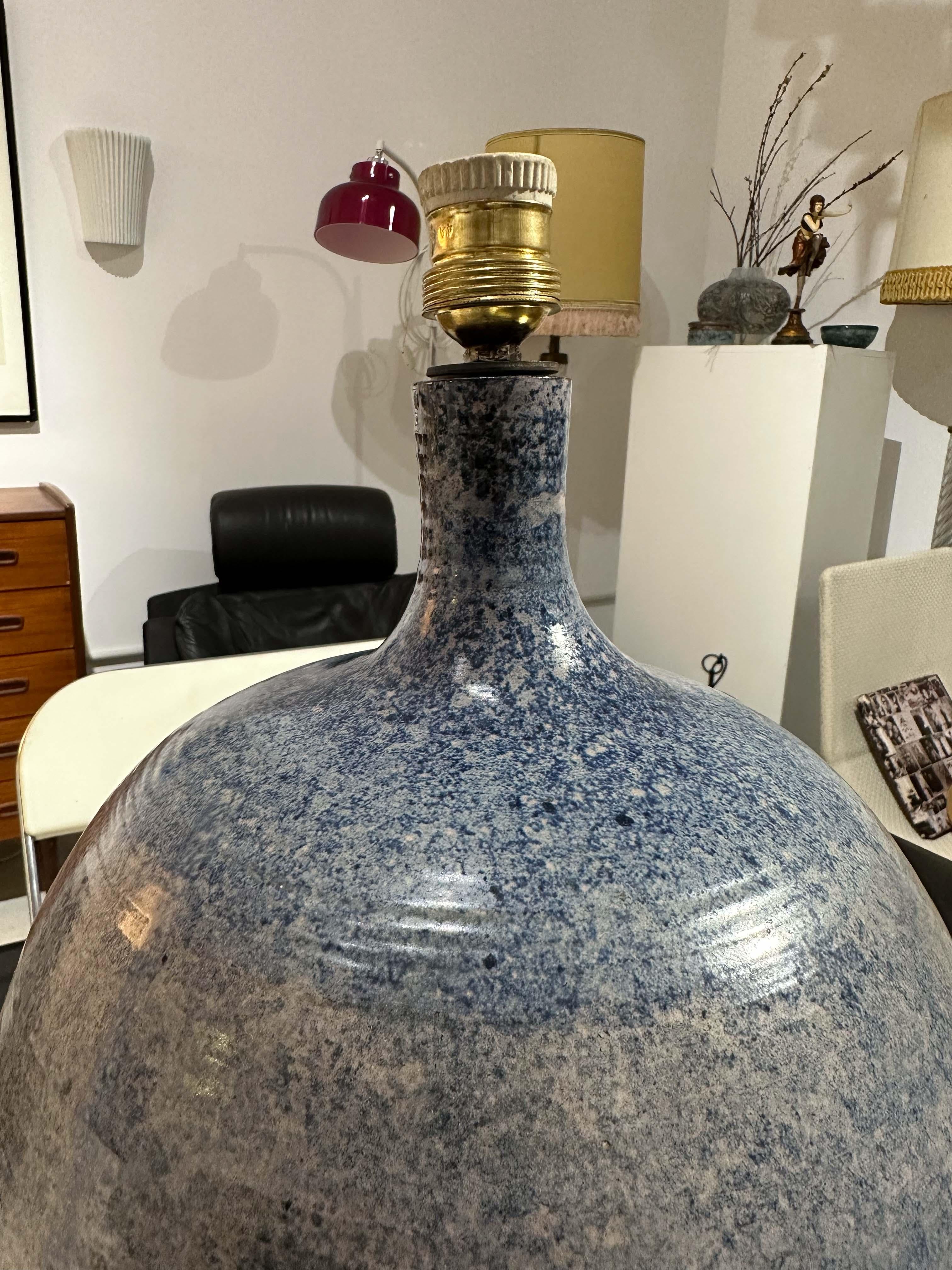 Lampe émaillée en céramique du milieu du siècle dernier par Jean Pierre Gasnier en vente 5