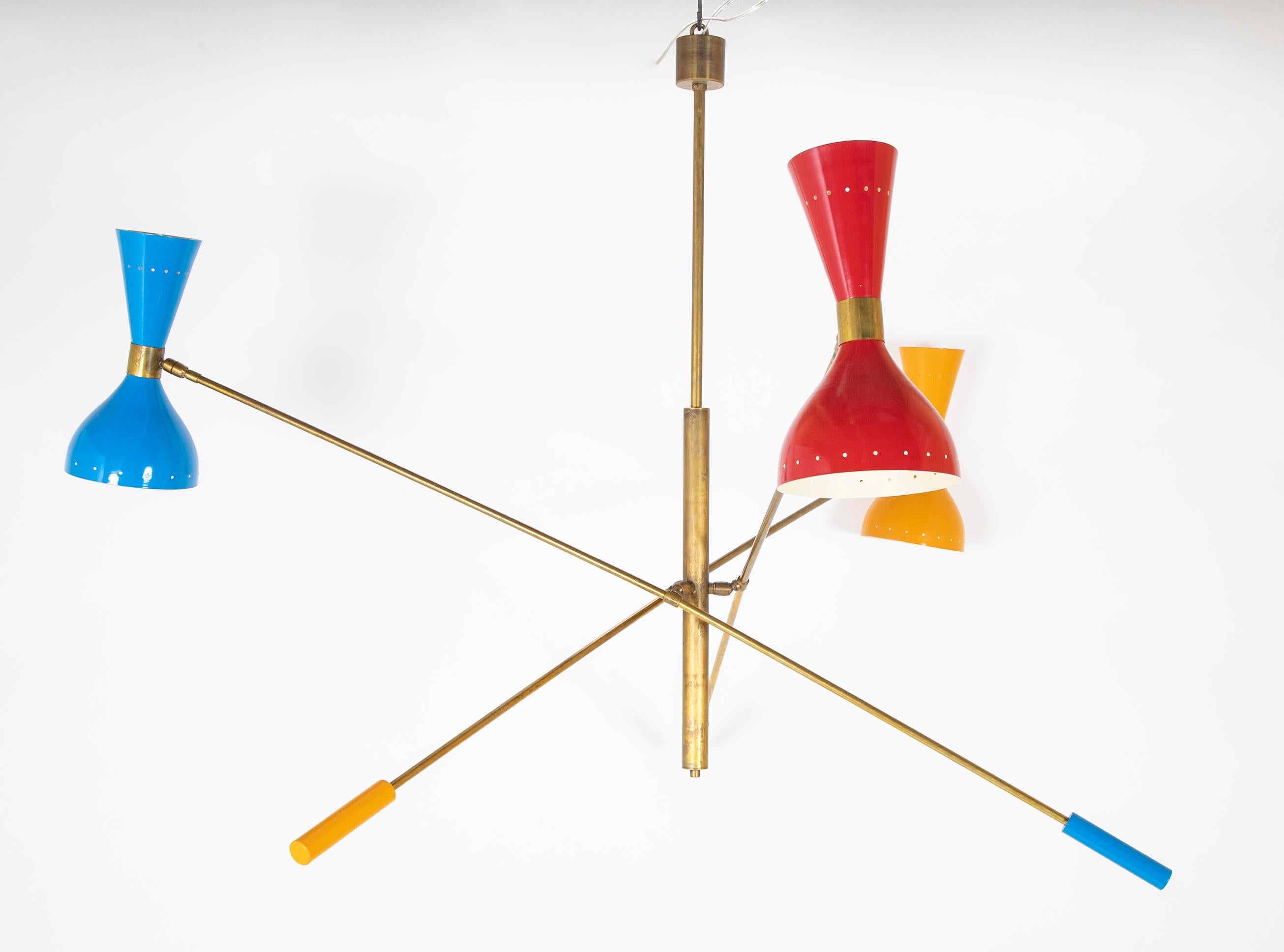 Brass A Mid-Century Chandelier in the Manner of Stilnovo For Sale