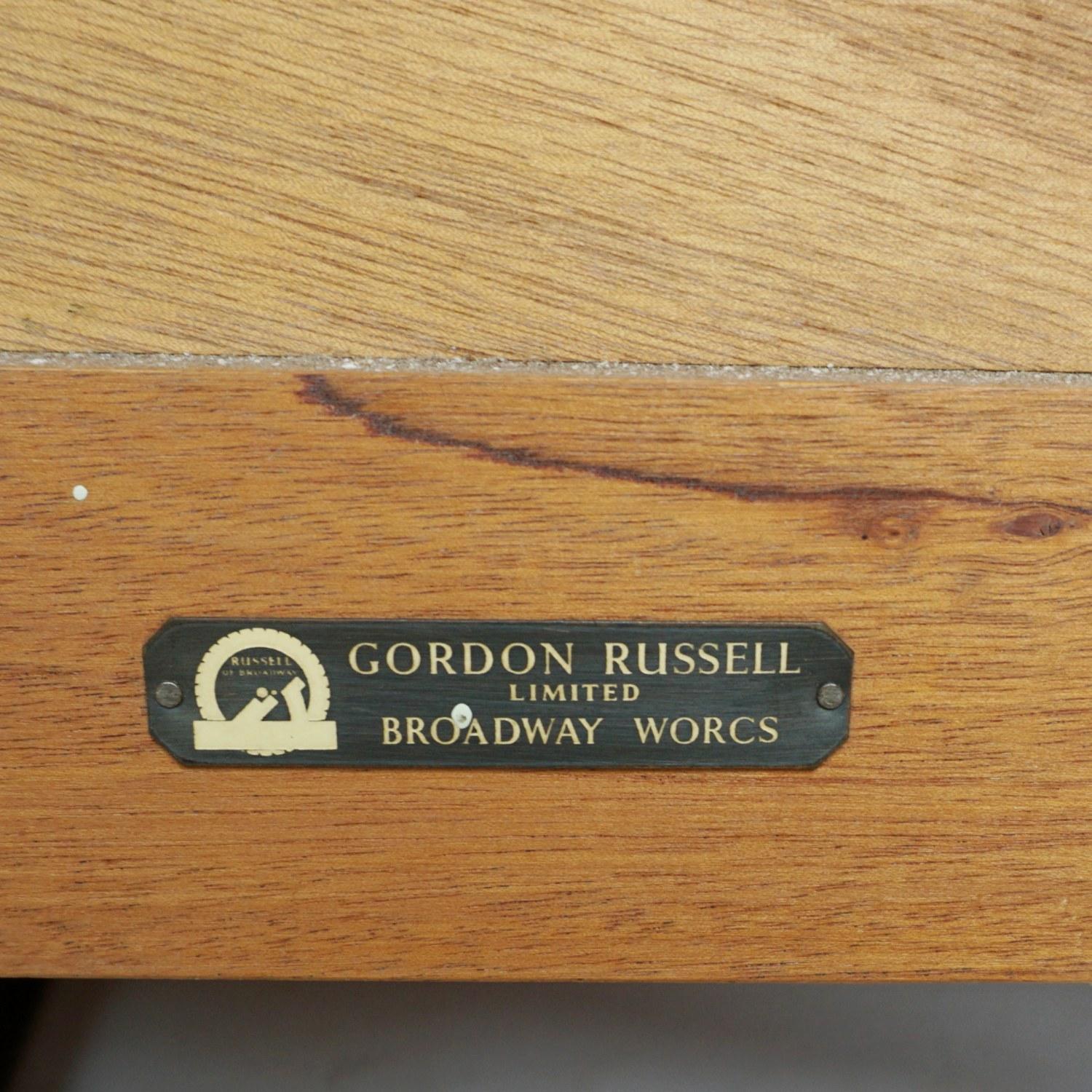 Midcentury Chest of Drawers by Gordon Russell, circa 1960 1