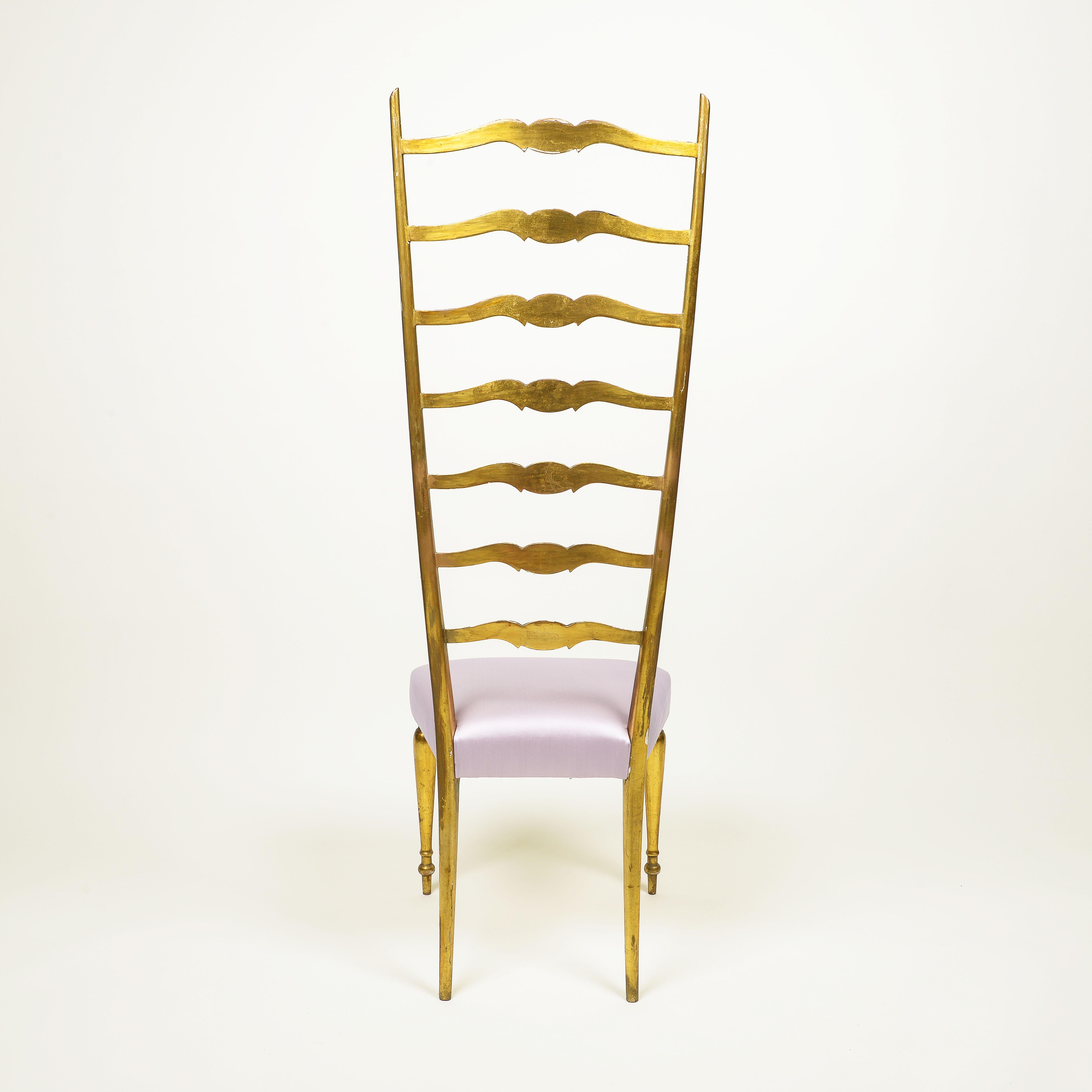 A Mid-Century Chiavari Giltwood Side Chair In Good Condition For Sale In New York, NY