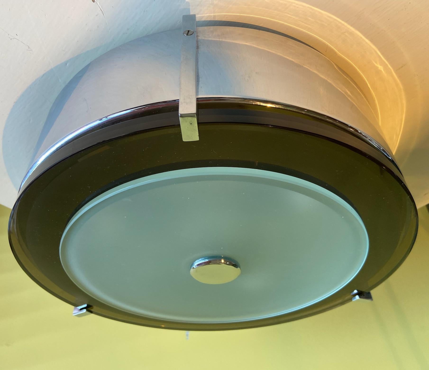 A mid-century chrome and glass Italian ceiling flush mount light, plafonniere In Good Condition For Sale In London, Fitzrovia