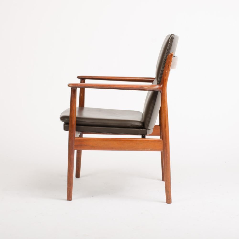 Sedia danese di metà secolo in palissandro, 1950 circa - Disegnata da Arne Vodder per Sibast in vendita 4