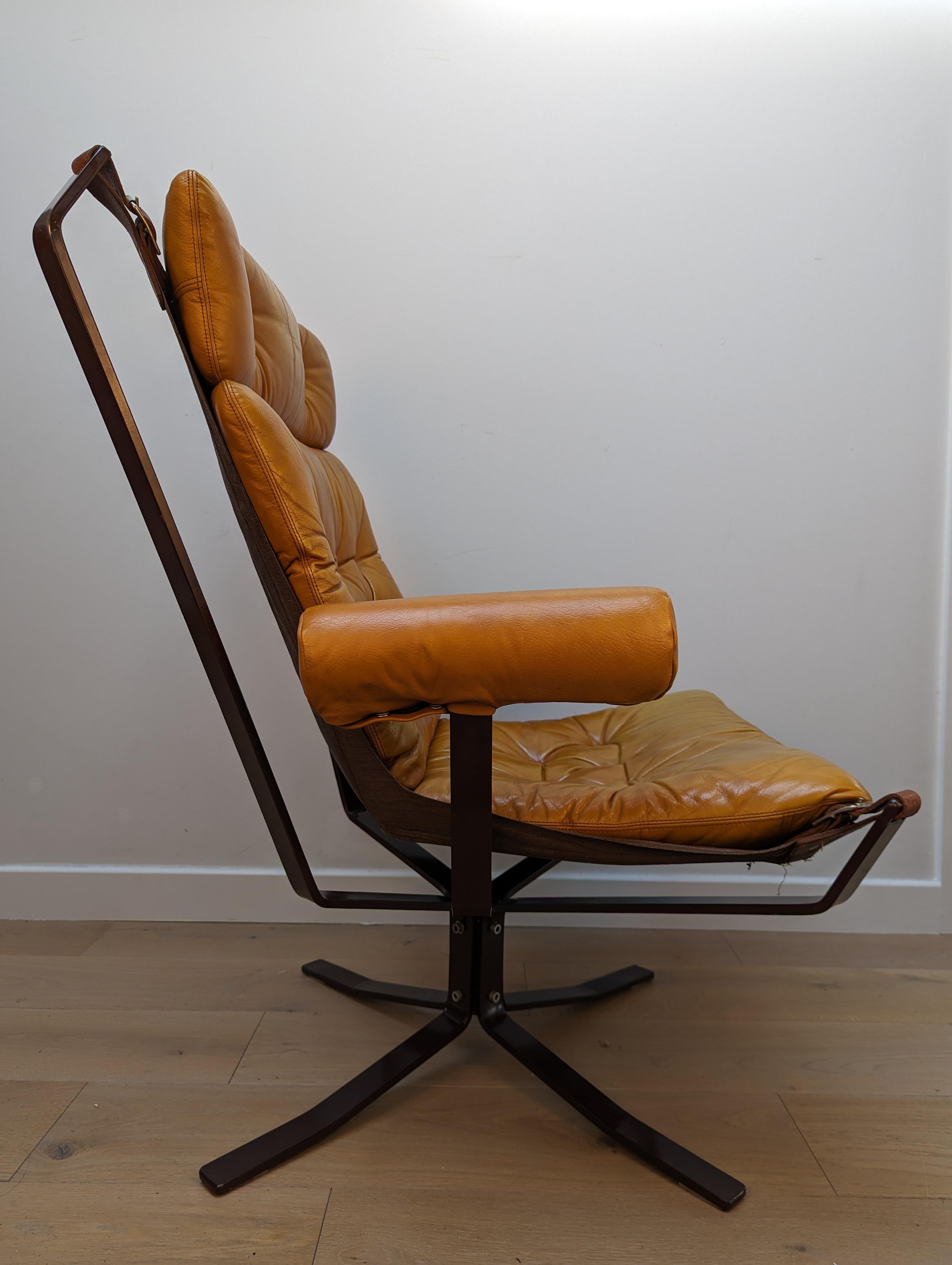 A mid-century Danish ''Superstar'' by Sigurd Ressell for Trygg Mobler For Sale 2