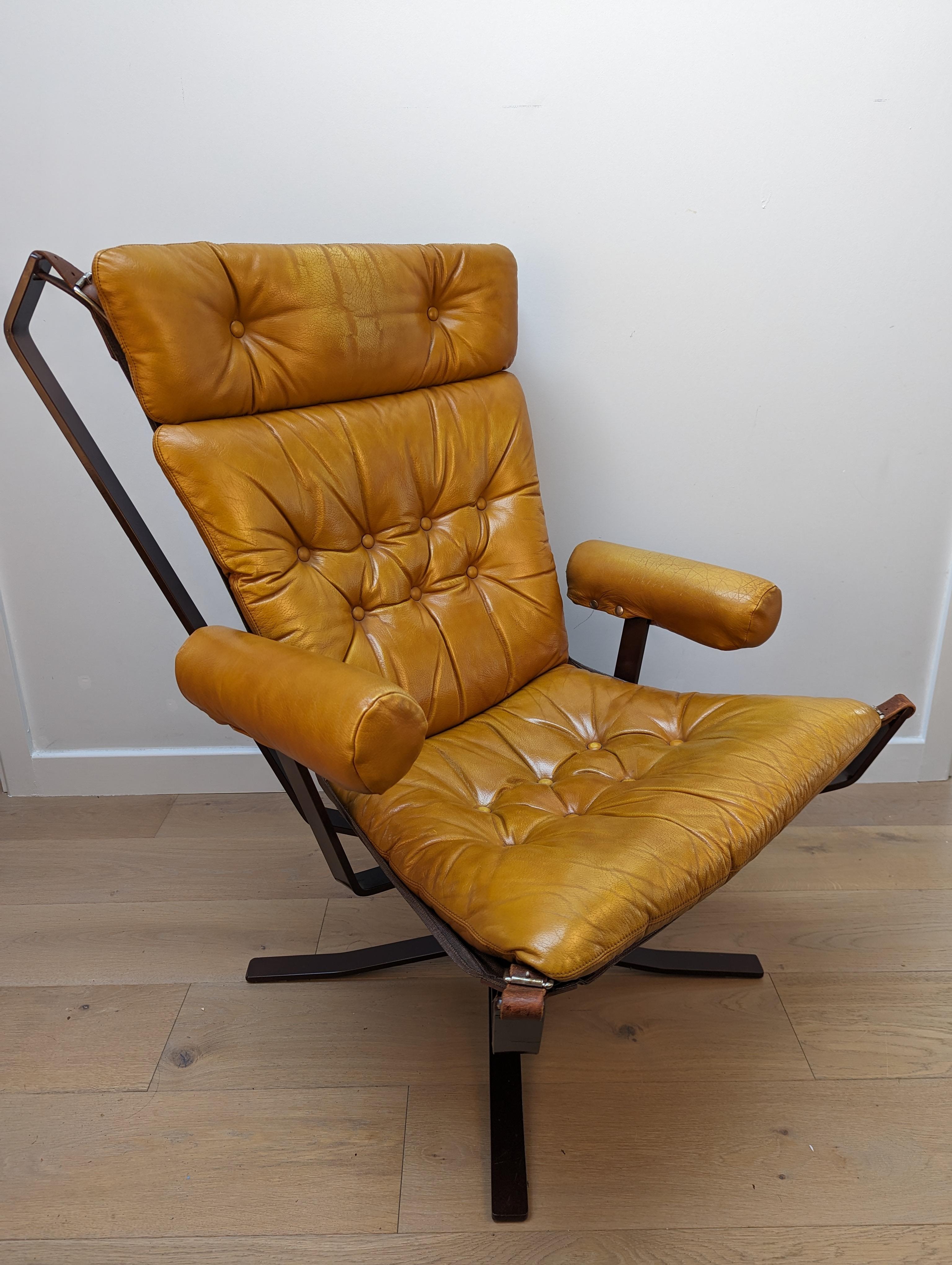 A mid-century Danish ''Superstar'' by Sigurd Ressell for Trygg Mobler In Good Condition For Sale In Tunbridge Wells, GB