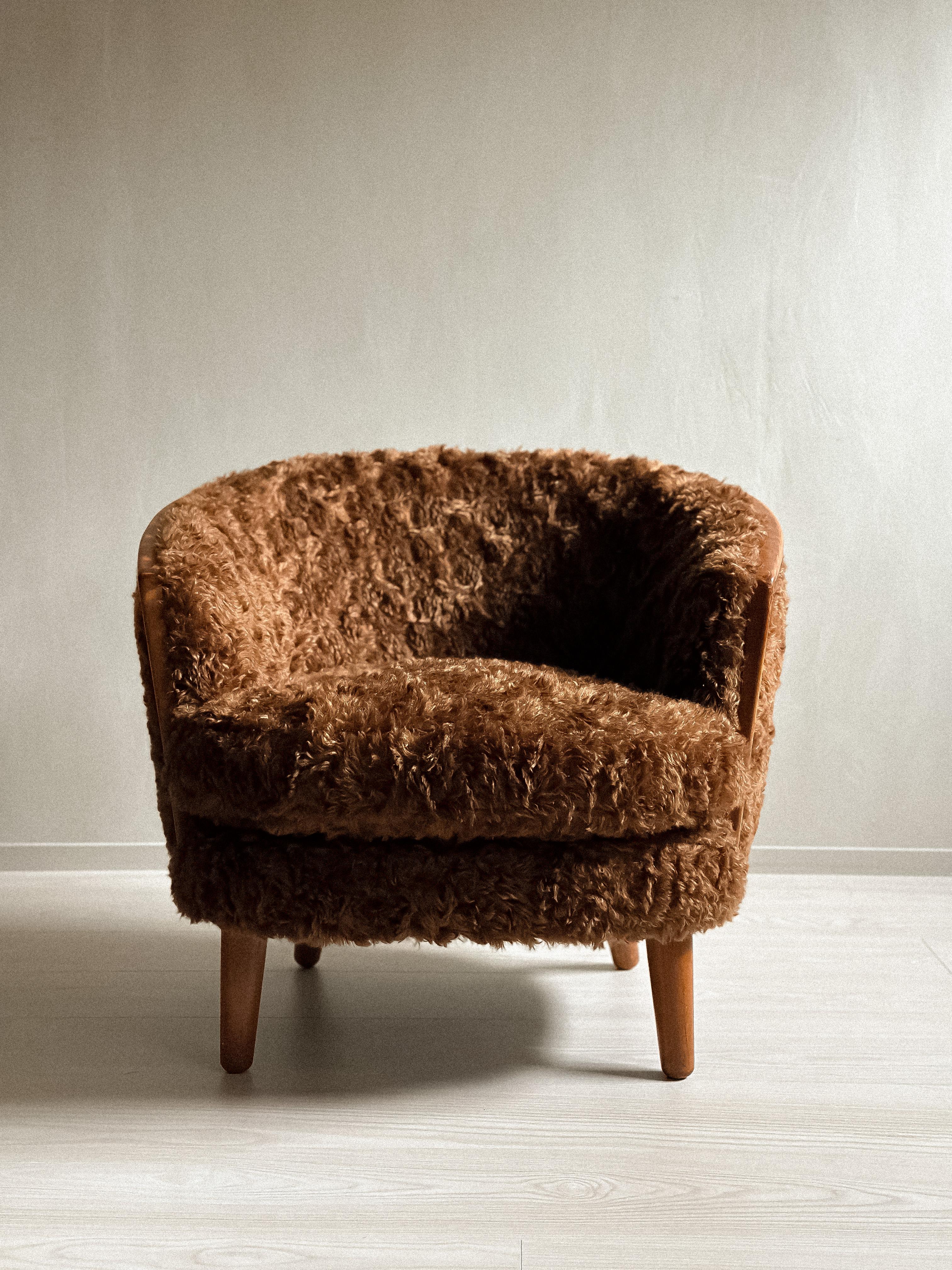 faux fur egg chair