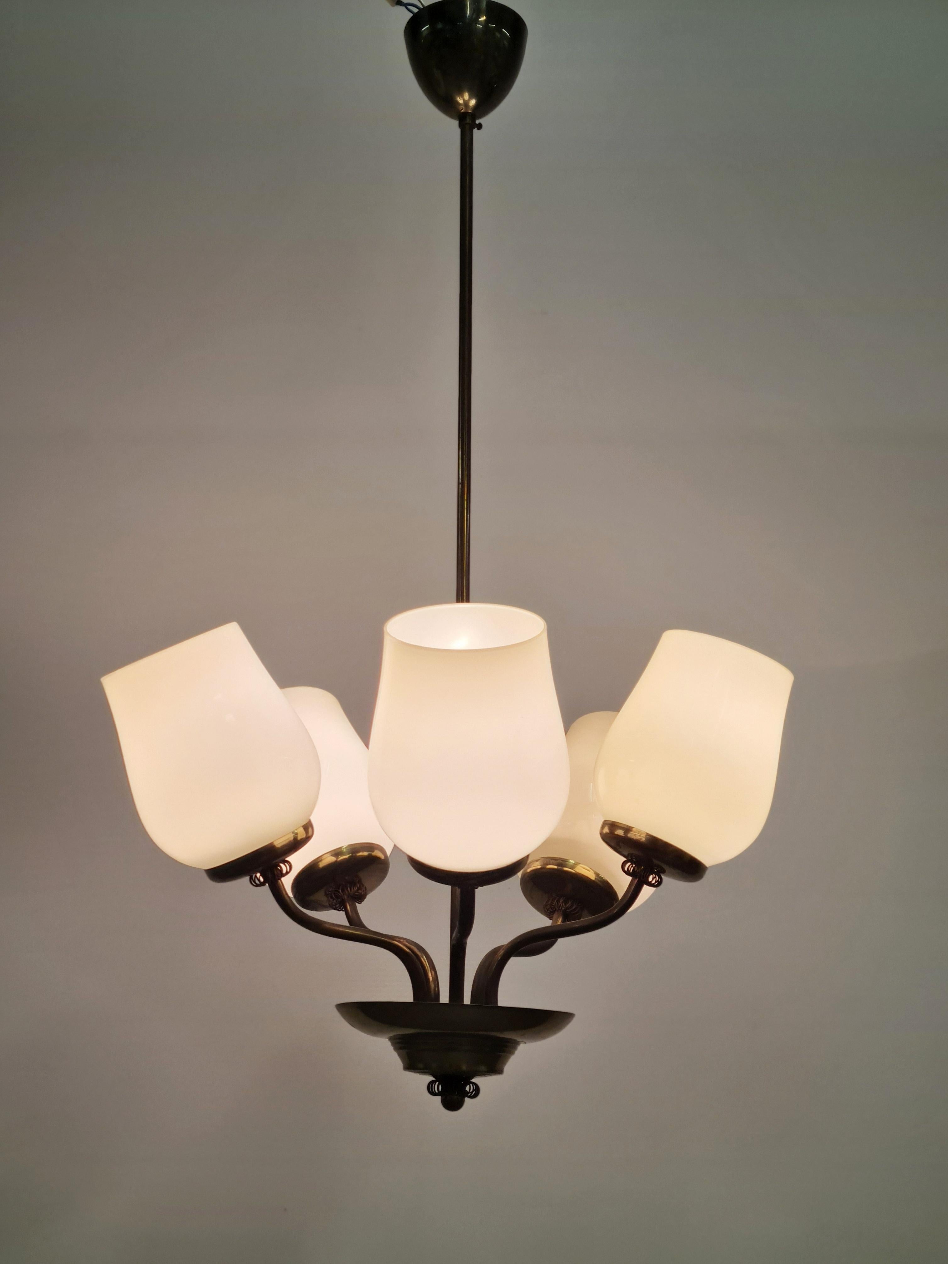 Lampe design finlandaise du milieu du siècle en laiton et verre, Saariston Valaisin Oy, années 1950 2