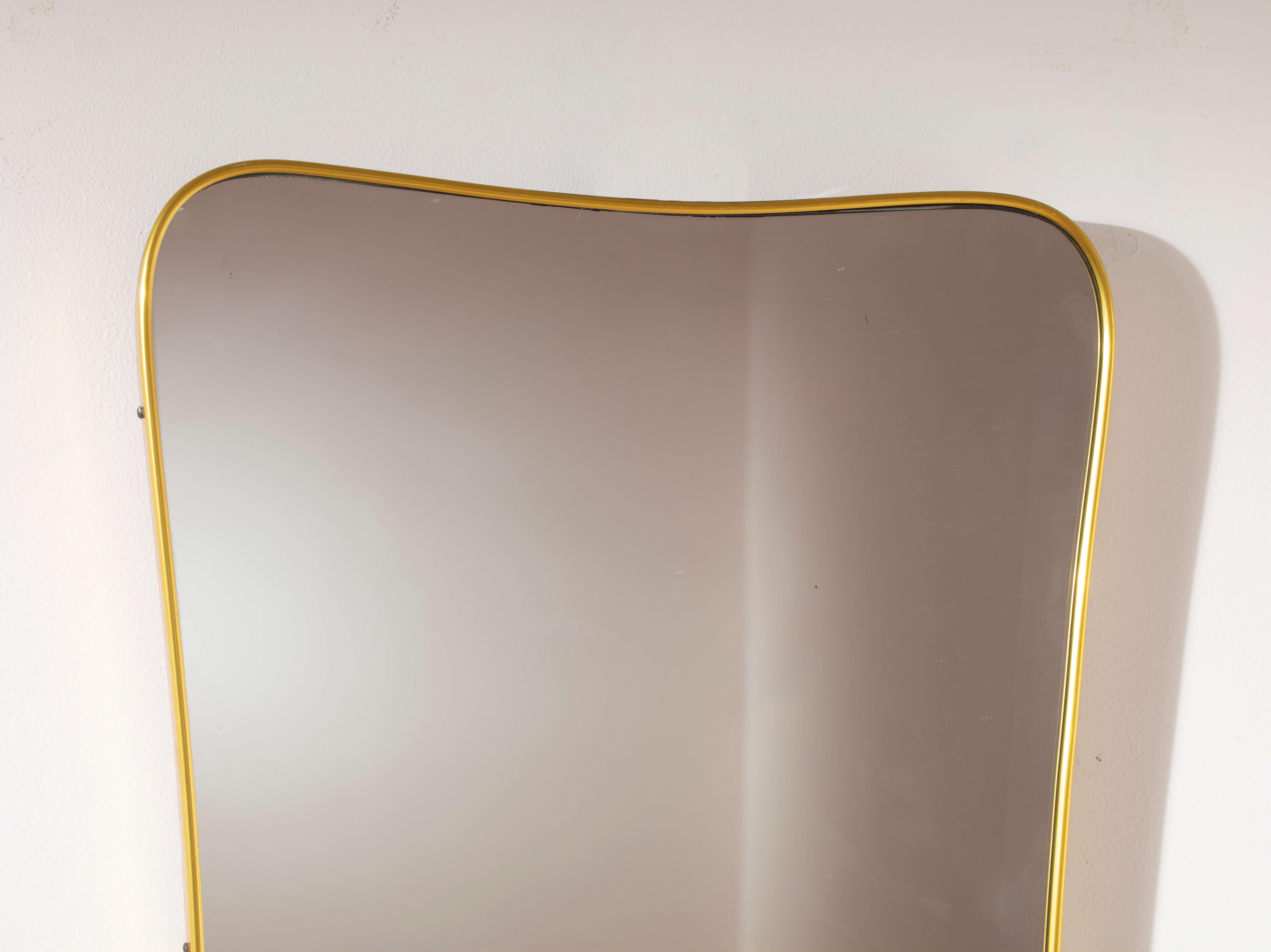 Mid-Century Modern A mid-century Italian brass mirror in the style of Gio Ponti, 1960s For Sale