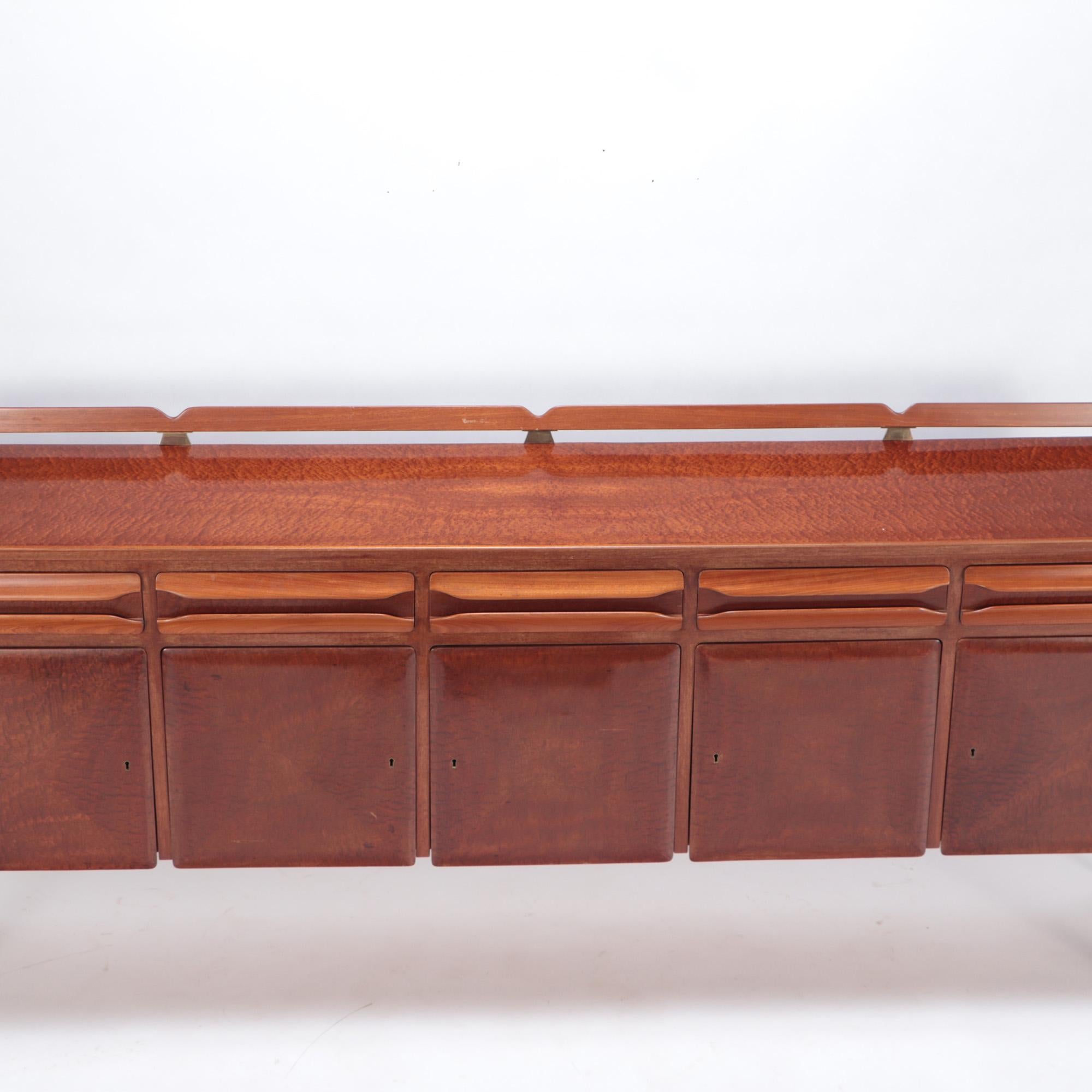 Mid-Century Italian Mahogany and Brass Sideboard by v.Dassi, circa 1950 In Good Condition In Philadelphia, PA