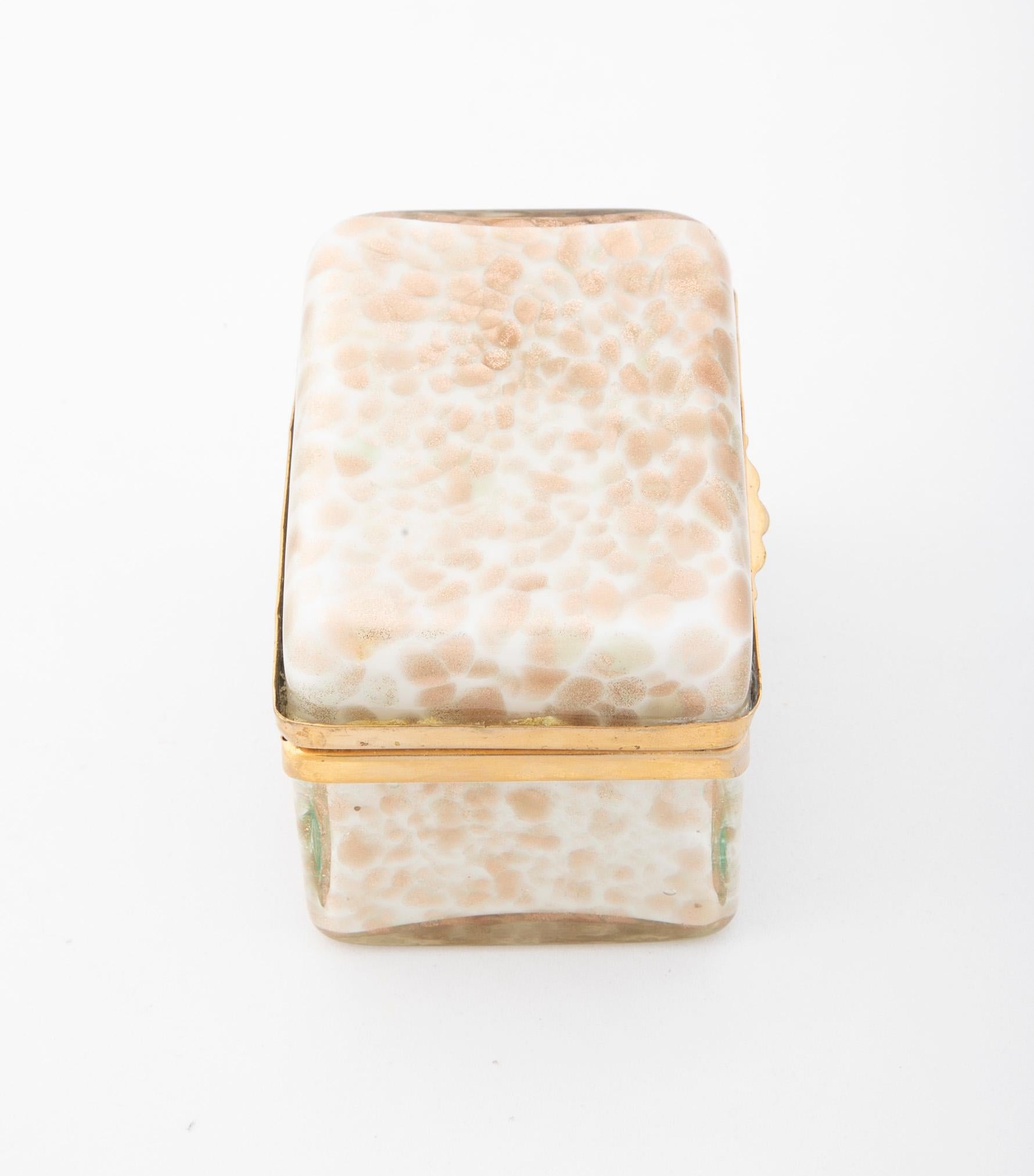Midcentury Italian Murano White Opaline Aventurine Cased Glass Box 2