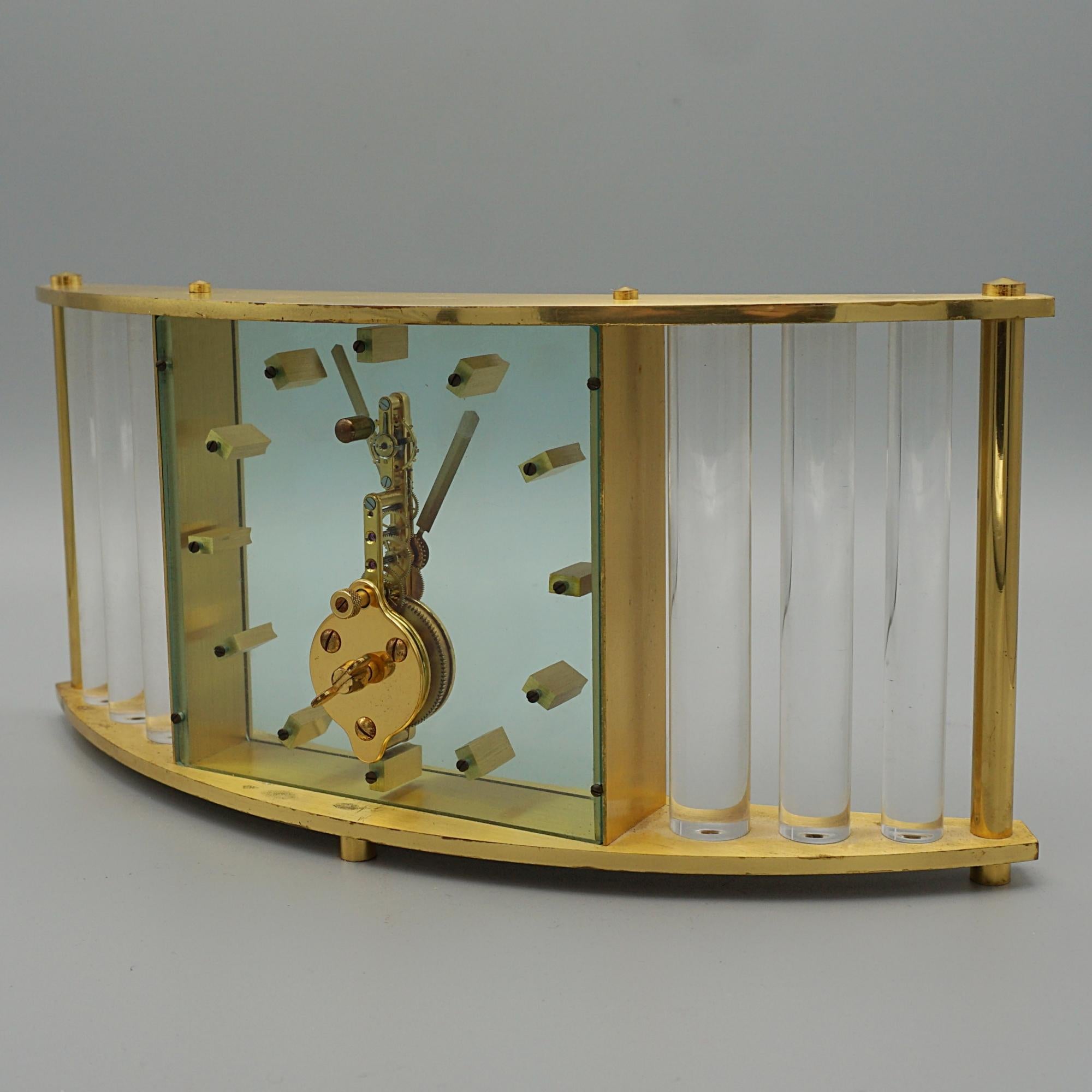 A Mid-Century Jaeger LeCoultre Mantel Clock Circa 1960 In Good Condition In Forest Row, East Sussex