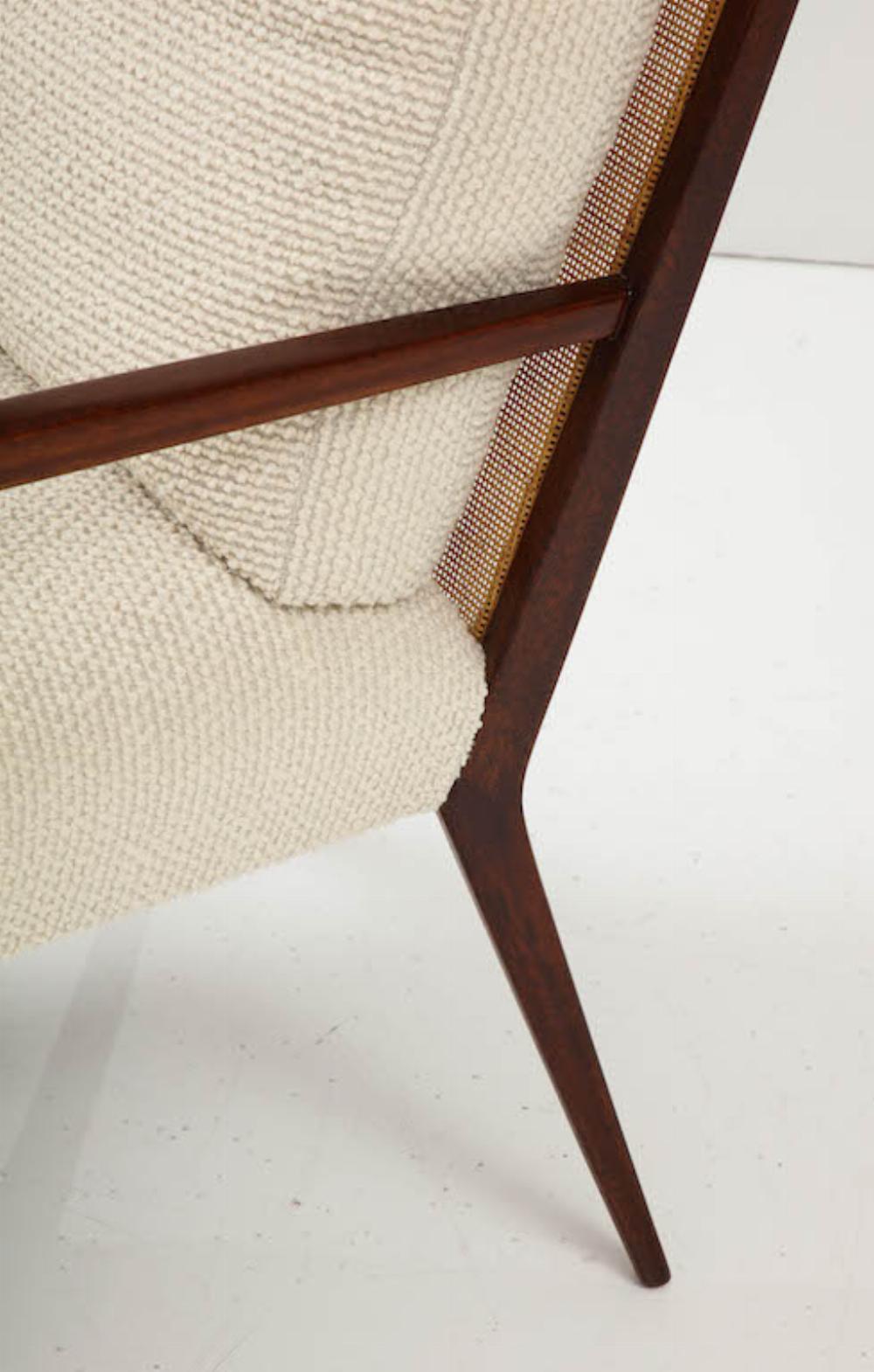 Mid-Century moderno Sedia da salotto in mogano di metà secolo con schienale originale a canne, A.I.C., anni '50. in vendita