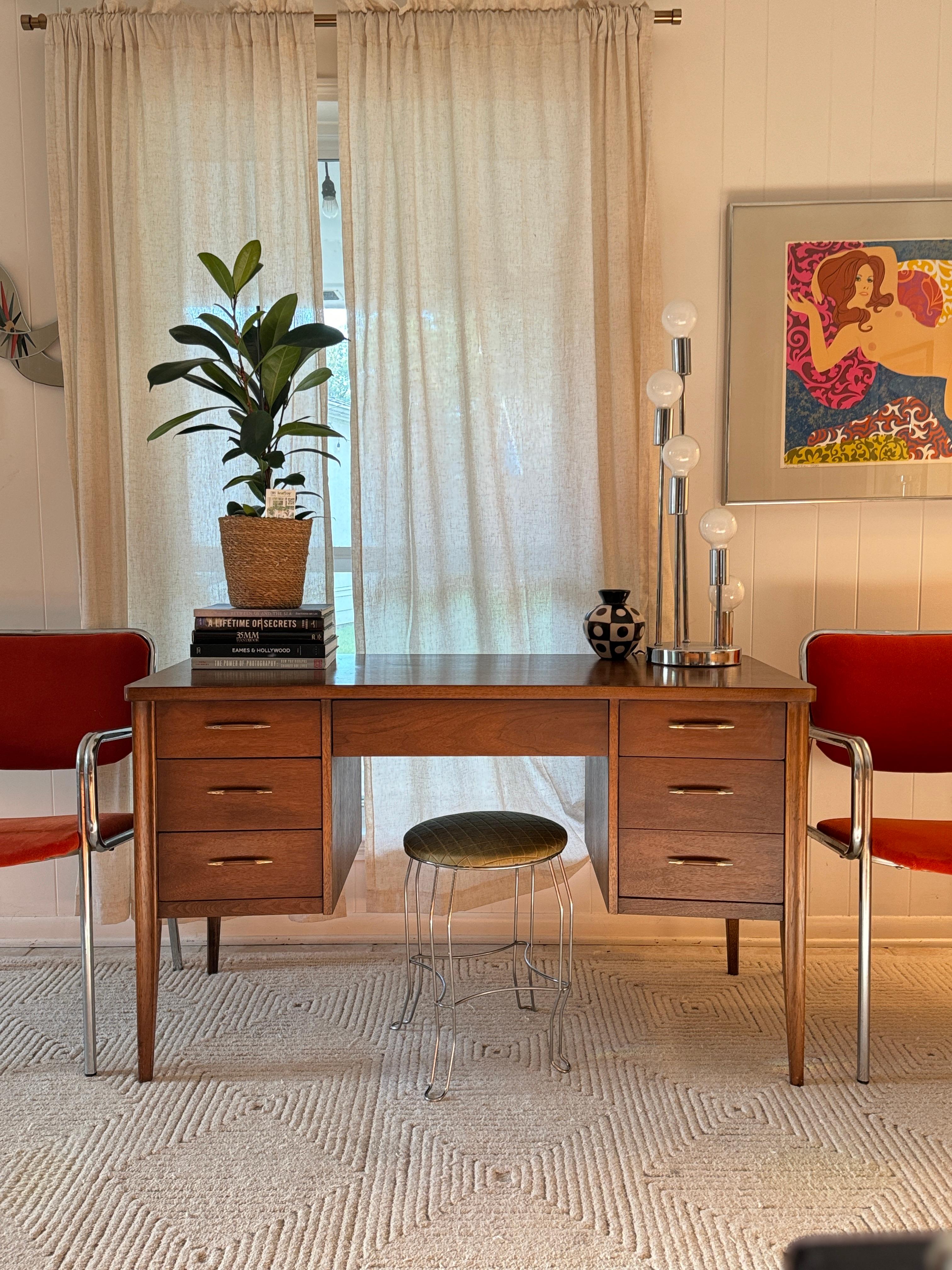 A mid century modern American icon, the Saga desk by Broyhill 7