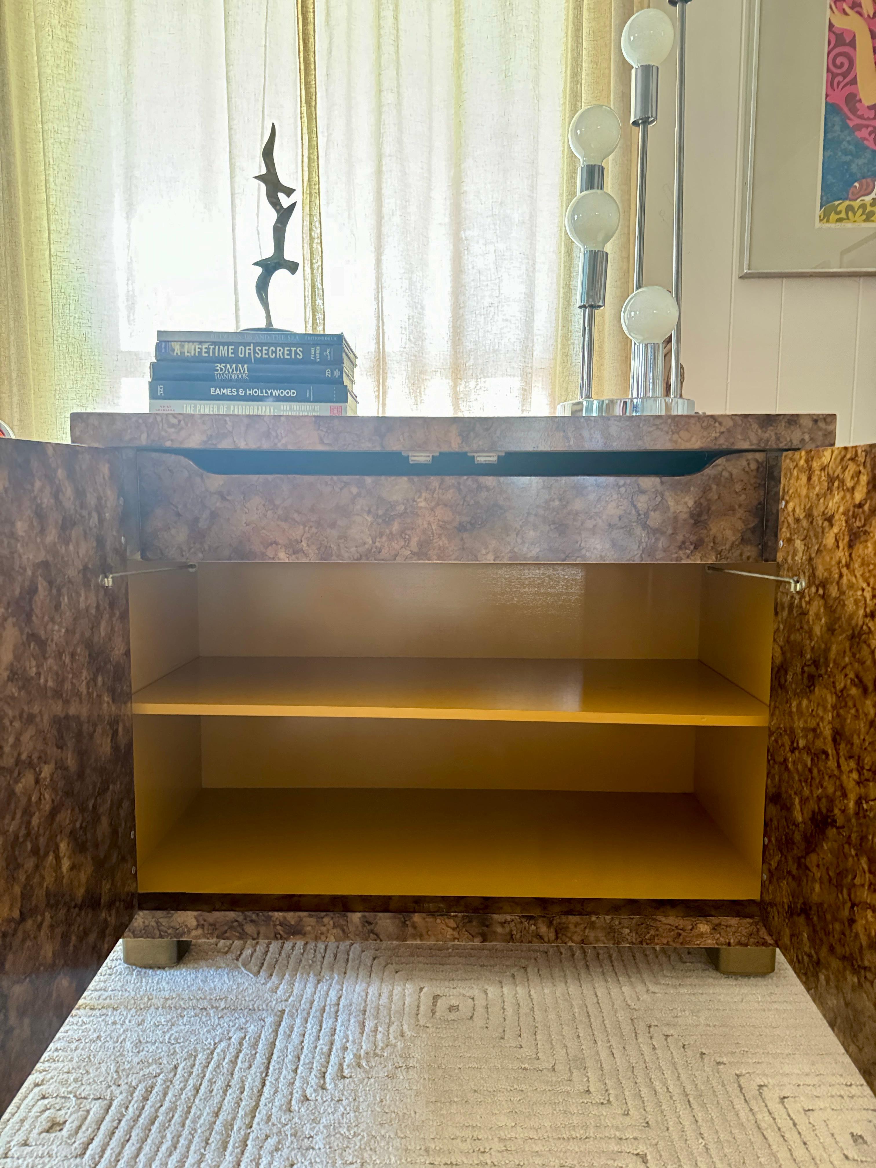 A mid century modern Asian-inspired tortoise cabinet by Henredon, circa 1970s In Good Condition In Houston, TX