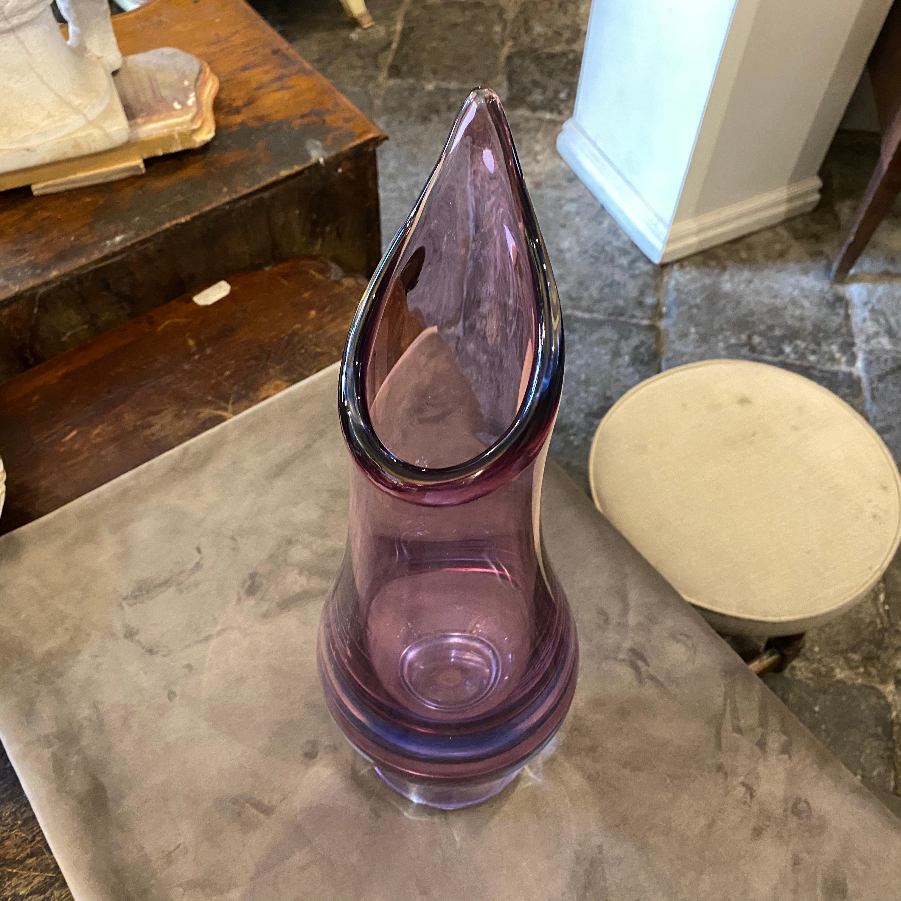 1970s Modernist Blue and Purple Murano Glass Tall Vase In Good Condition For Sale In Aci Castello, IT