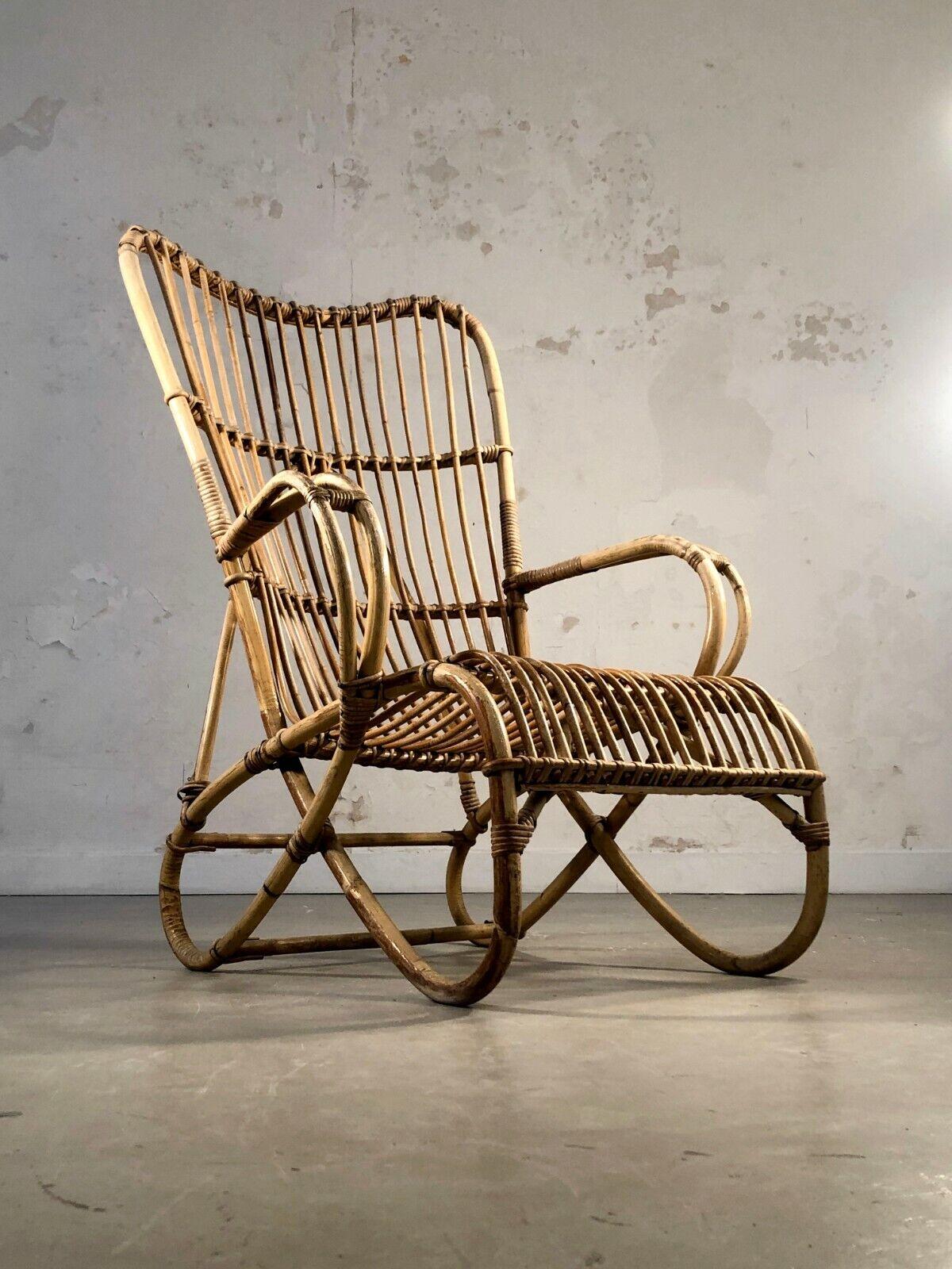 Un spectaculaire fauteuil de charme à ailes, Moderniste, Forme-Libre, Shabby-Chic, structures en bambou plié et assise en osier, dans l'esprit de Louis Sognot, à attribuer, France 1950. Souvent attribué à un designer scandinave, ce fauteuil se
