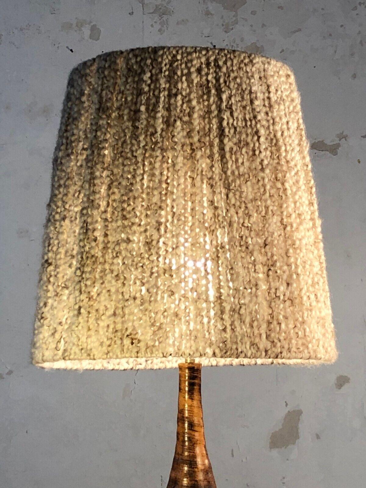 A MID-CENTURY-MODERN BRUTALIST RUSTIC Ceramic TABLE LAMP, BLIN Style France 1950 In Good Condition For Sale In PARIS, FR