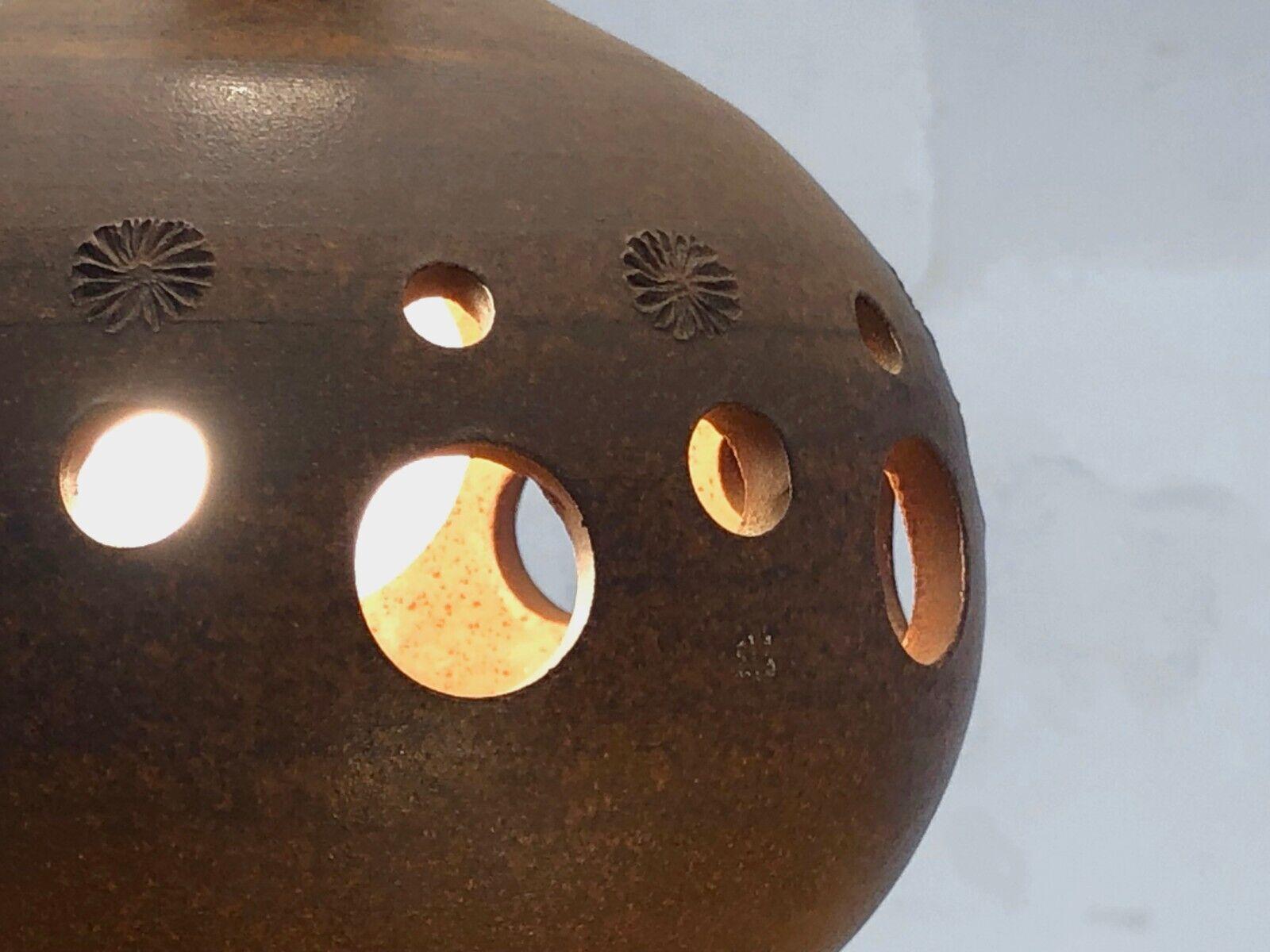 Français A MID-CENTURY-MODERN BRUTALIST RUSTIC Ceramic TABLE LAMP, par LAM France 1950 en vente