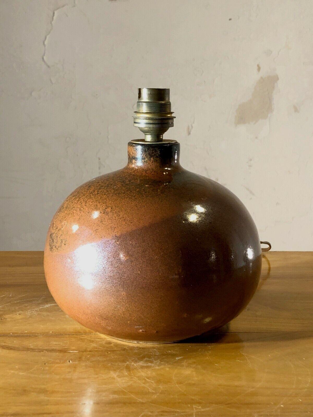 A MID-CENTURY-MODERN BRUTALIST RUSTIC Ceramic TABLE LAMP, by SERIS, France 1950 For Sale 1
