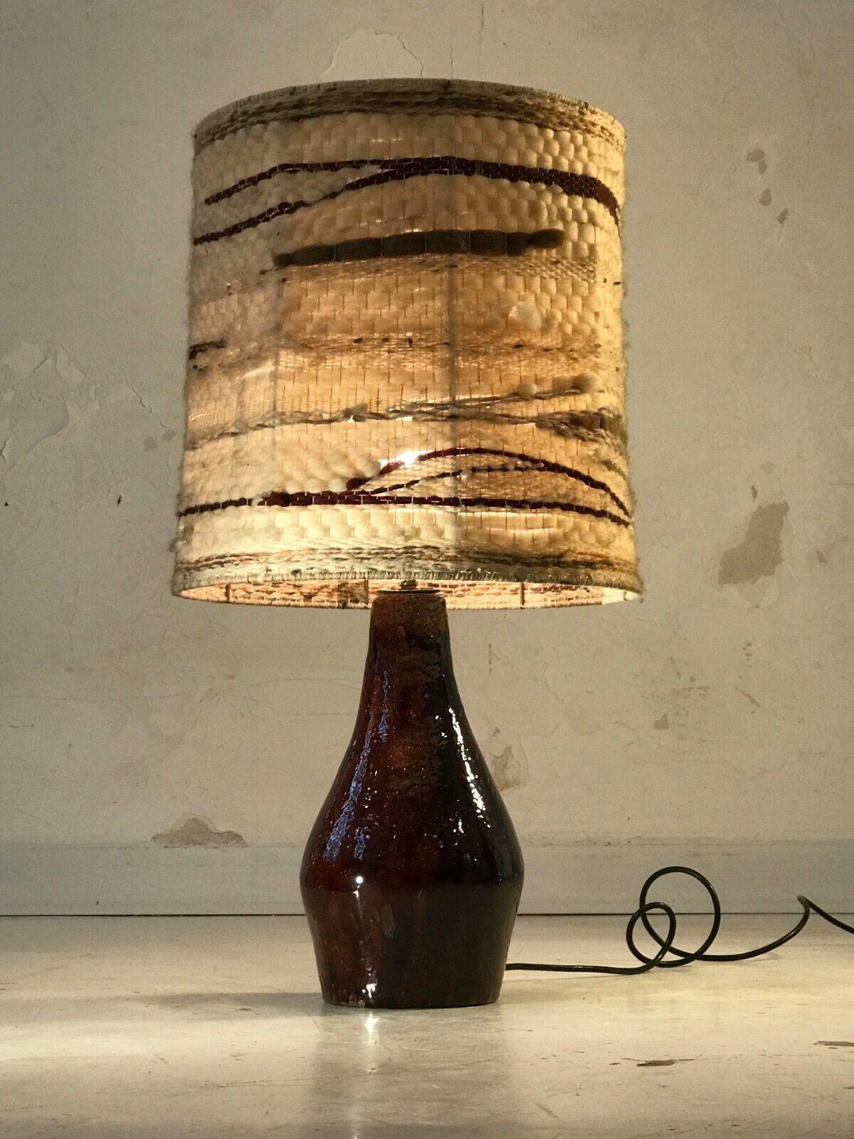 Mid-Century Modern A MID-CENTURY-MODERN BRUTALIST RUSTIC Ceramic TABLE LAMP, signé MPR France 1950 en vente