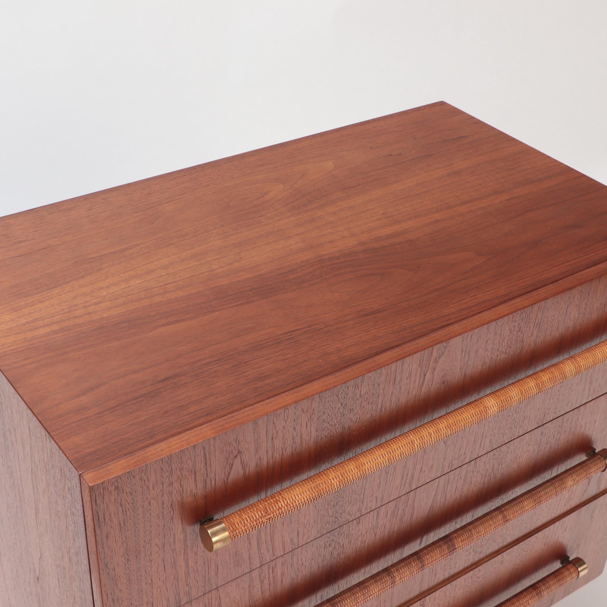 Mid-Century Modern Chest, Designed by T.H. Robsjohn-Gibbings for Widdicomb In Good Condition For Sale In Philadelphia, PA