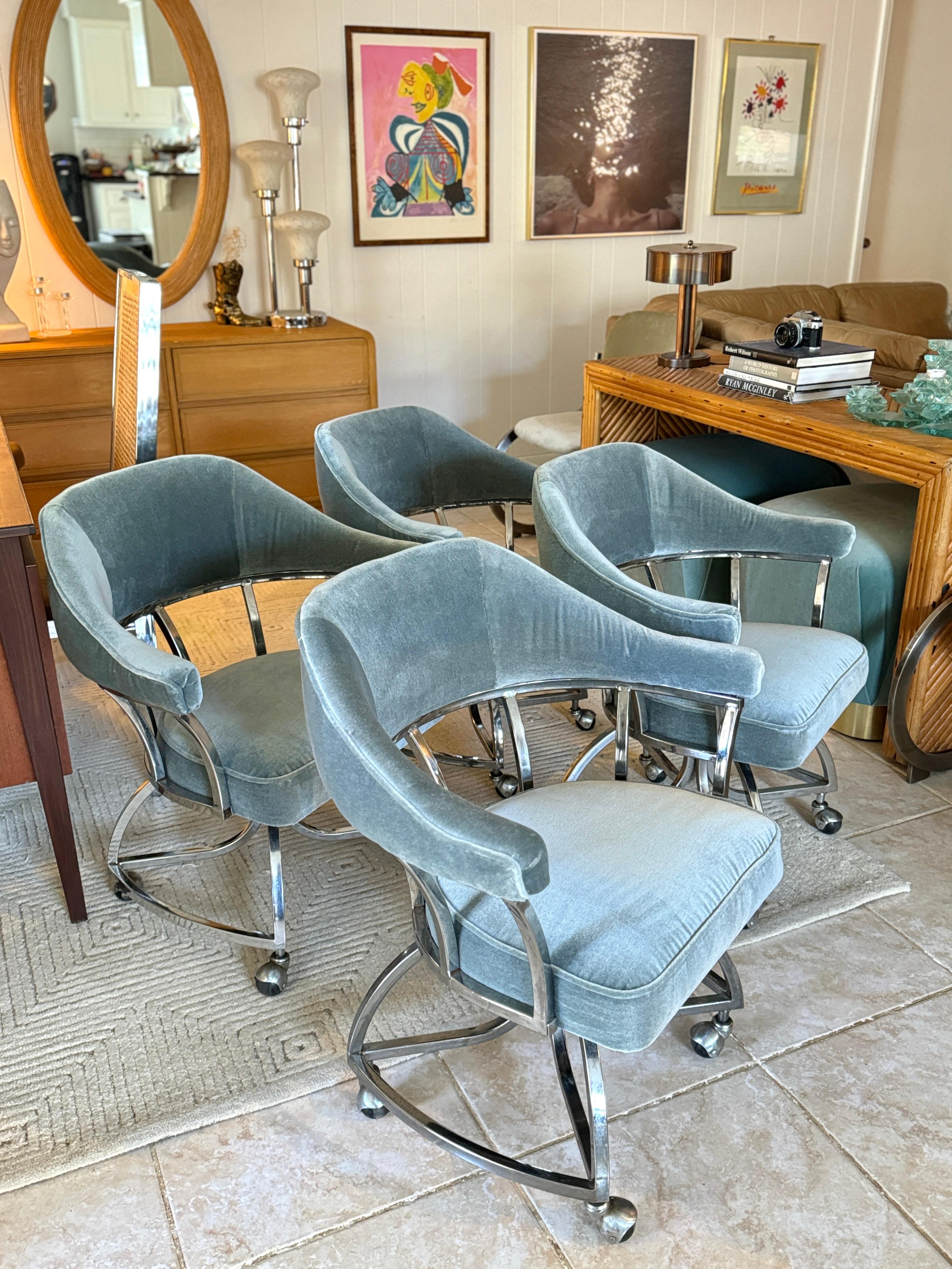 A mid century modern chrome dining set including 4 chairs and table 1970s 8