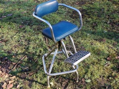 Mid-Century Modern Chrome Rotating & Extending Child's Hairdressing Armchair