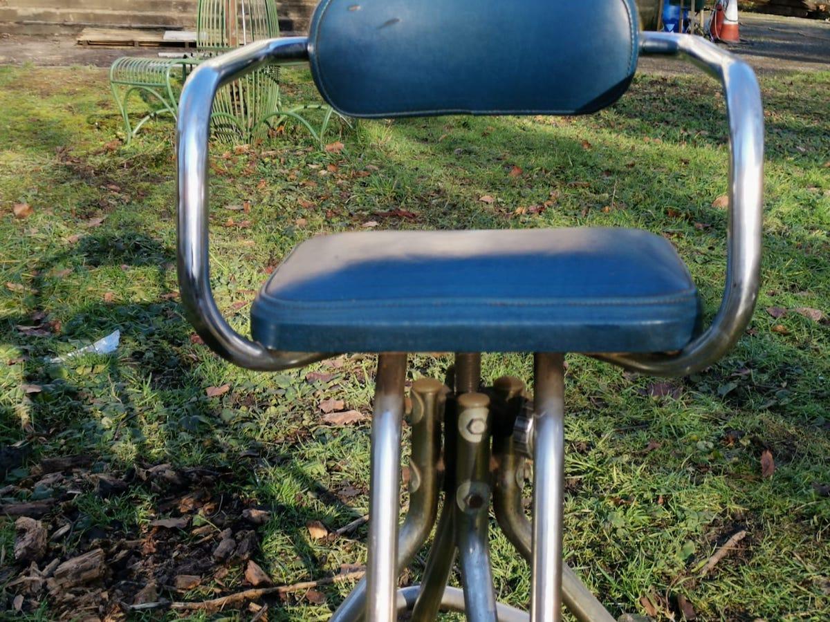 20th Century Mid-Century Modern Chrome Rotating & Extending Child's Hairdressing Armchair For Sale