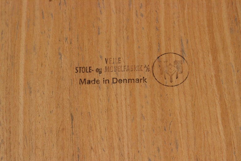 Scandinavian Modern Teak Coffee Table Designed by Henning Kjærnulf For Sale 9
