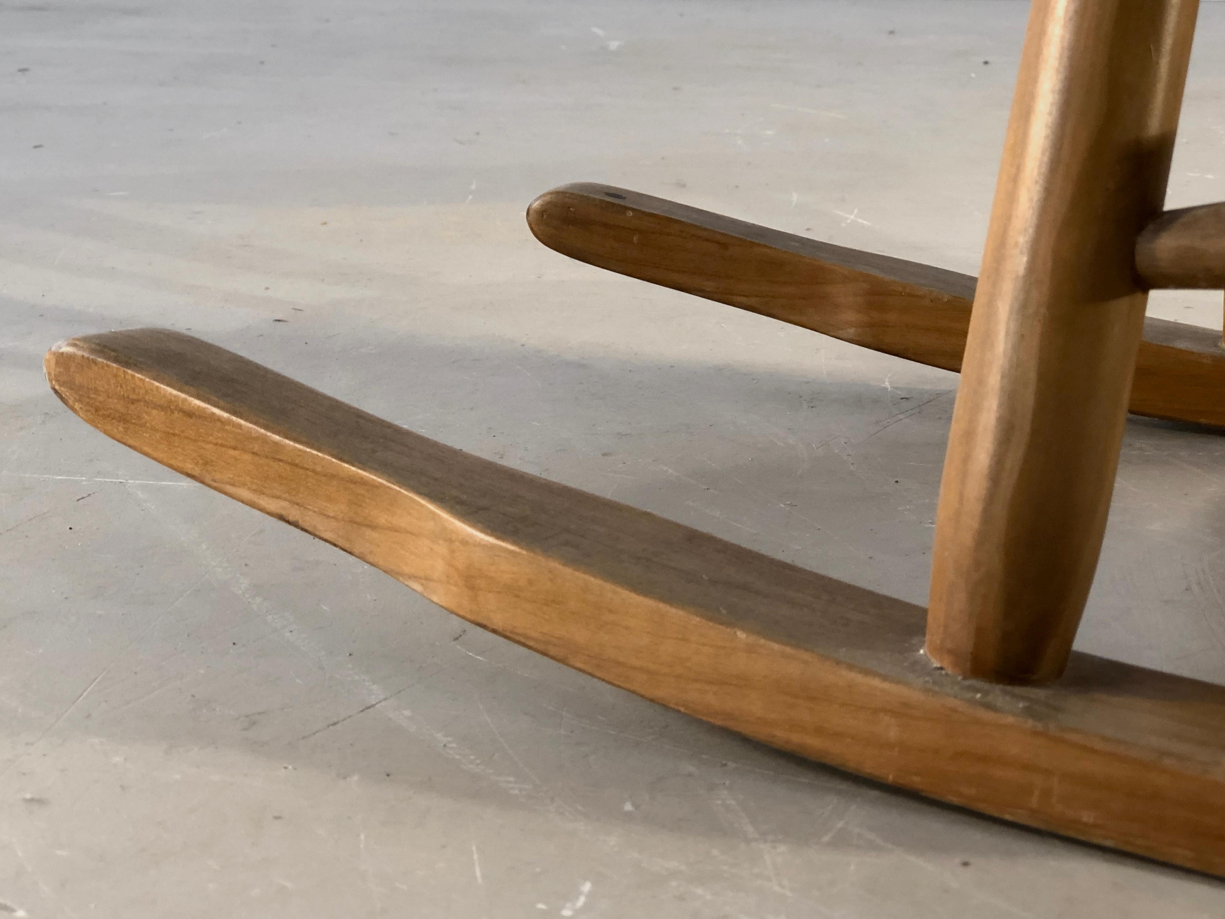 Mid-20th Century A MID-CENTURY-MODERN FREE-FORM ROCKING-CHAIR by DE STER GELDERLAND, Holland 1950 For Sale
