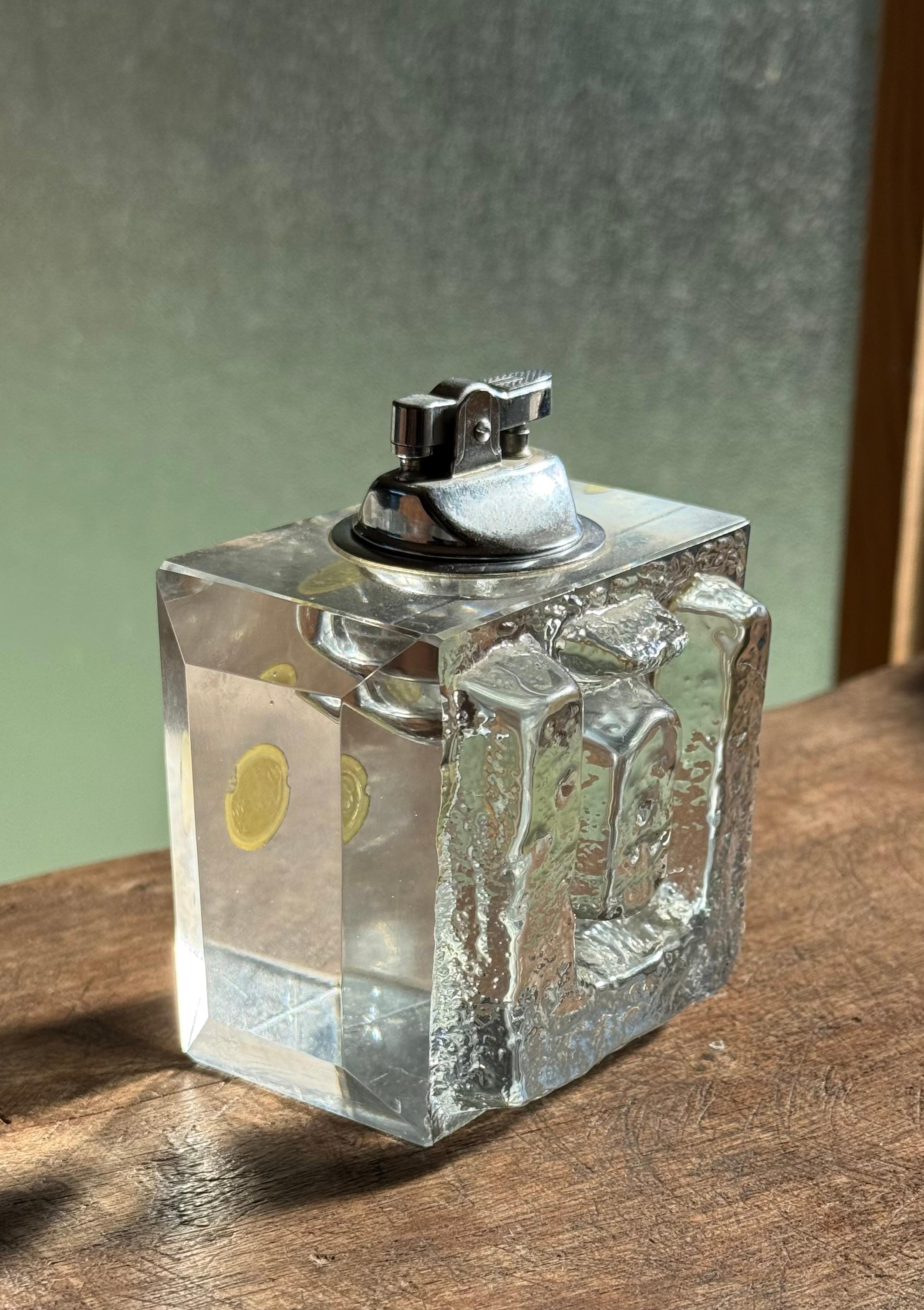 Briquet de table en verre moderne du milieu du siècle, vers 1960 en vente 2