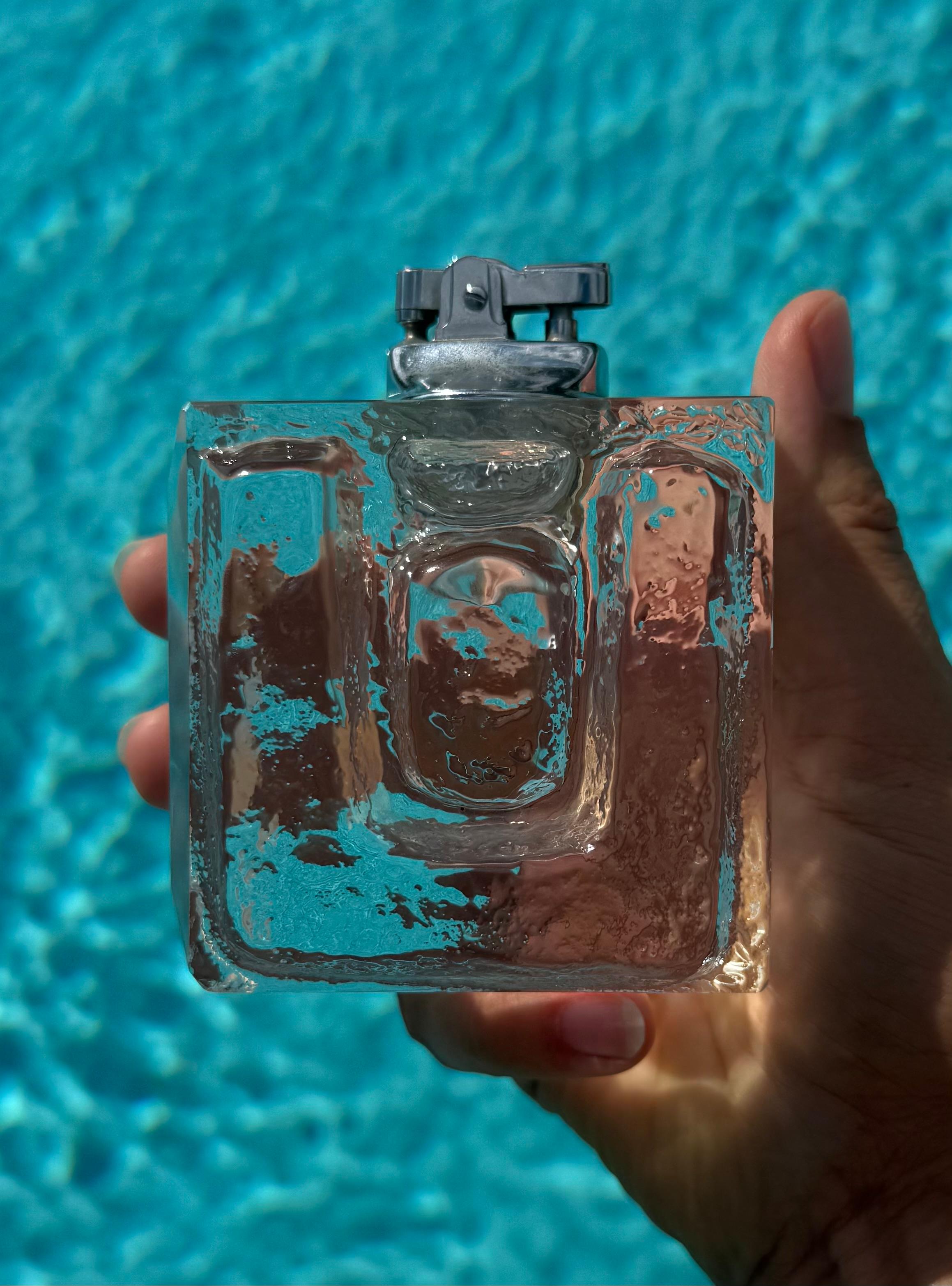 Briquet de table en verre moderne du milieu du siècle, vers 1960 en vente 3
