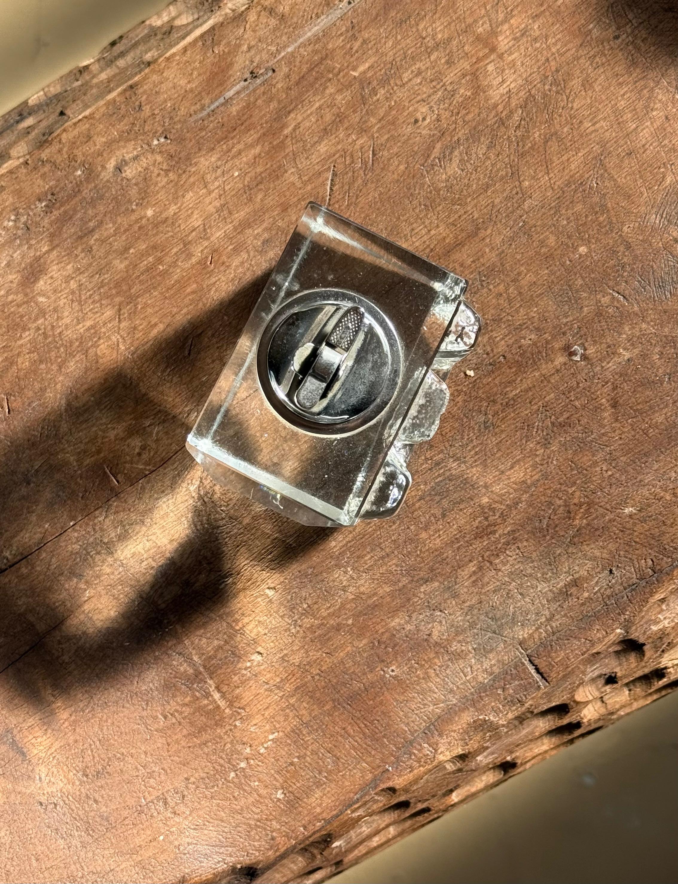 Briquet de table en verre moderne du milieu du siècle, vers 1960 Bon état - En vente à View Park, CA