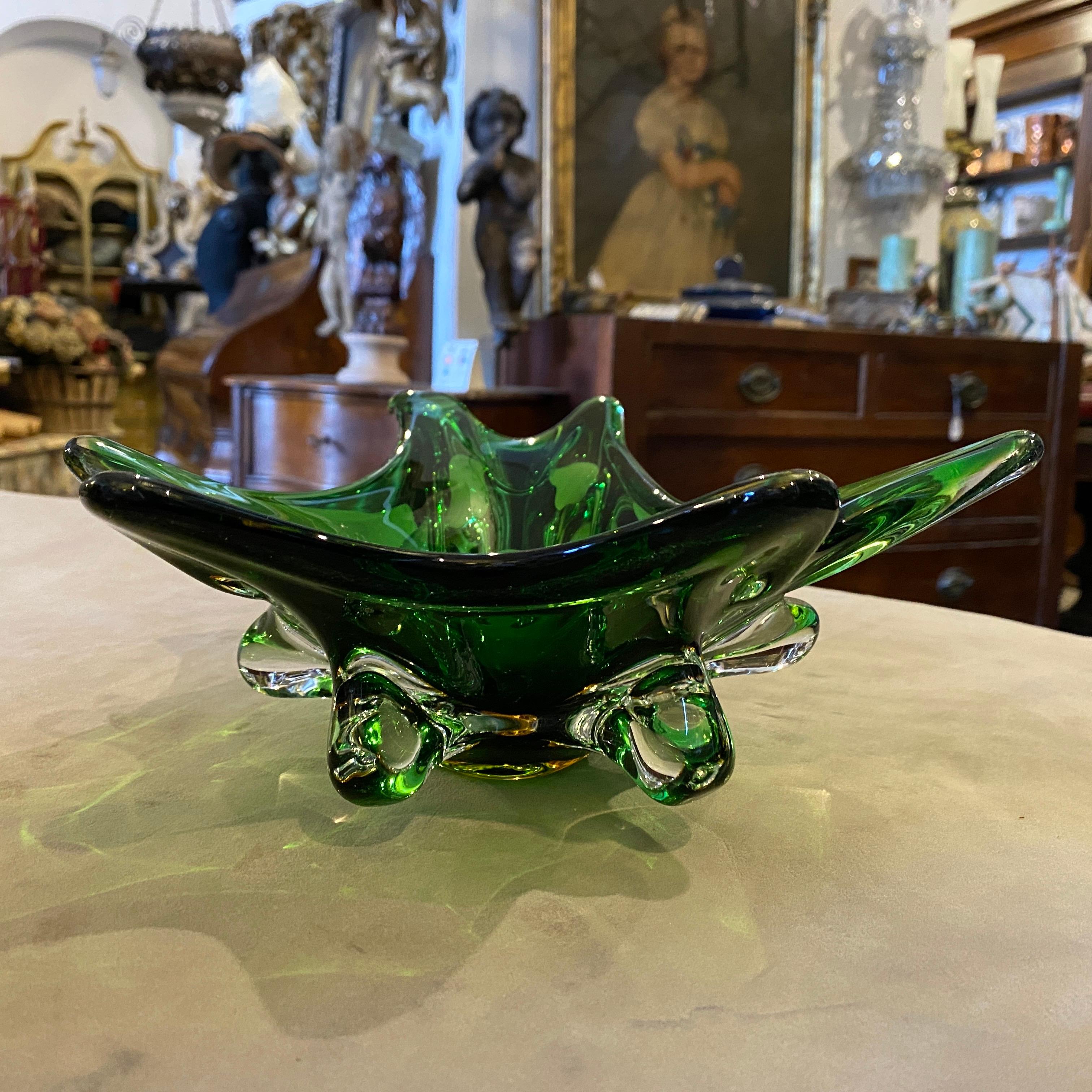 Mid-Century Modern Green and Brown Murano Glass Bowl, circa 1970 5