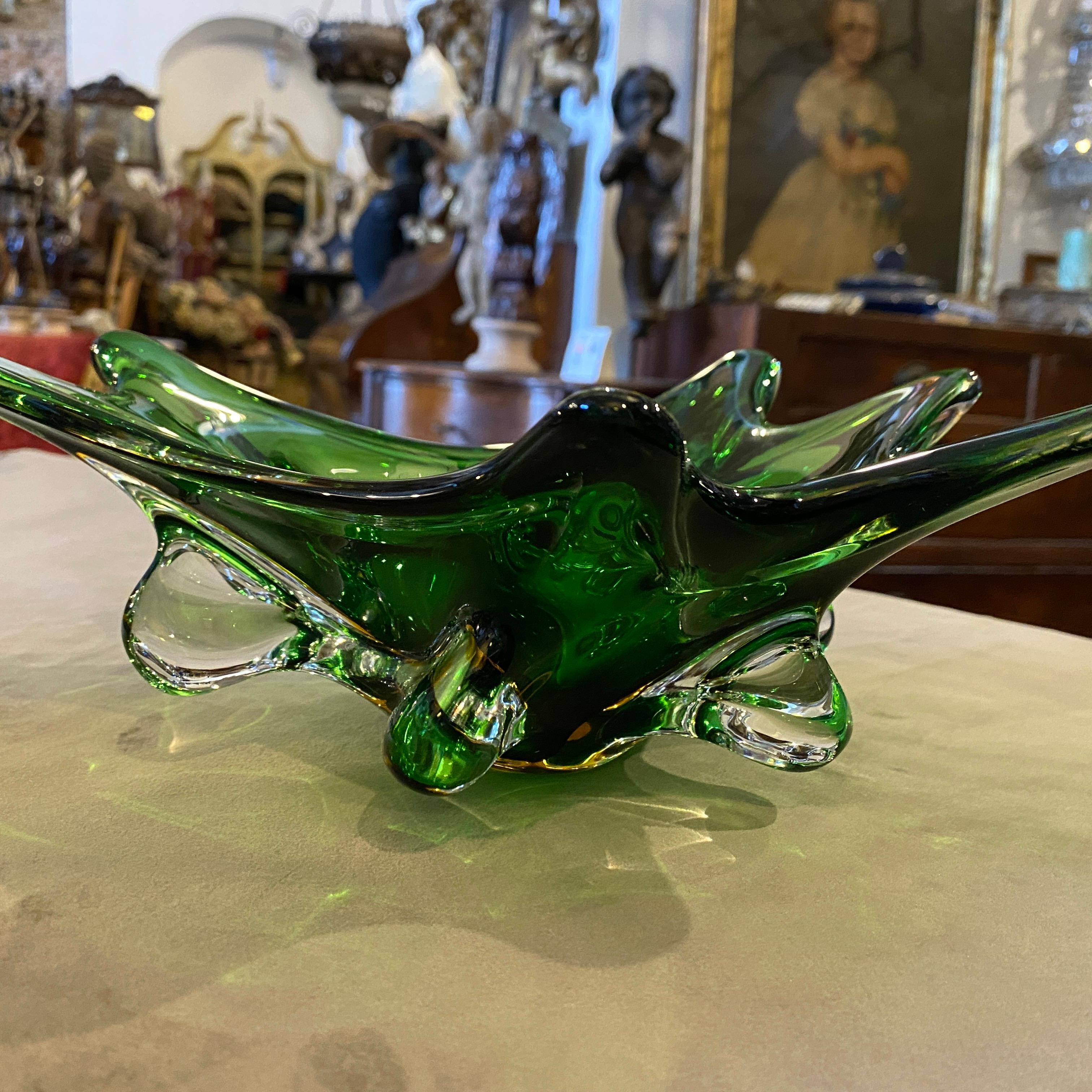 A sommerso Murano glass centerpiece made in Italy in the 1970s, attributed to Seguso. It's in perfect conditions.