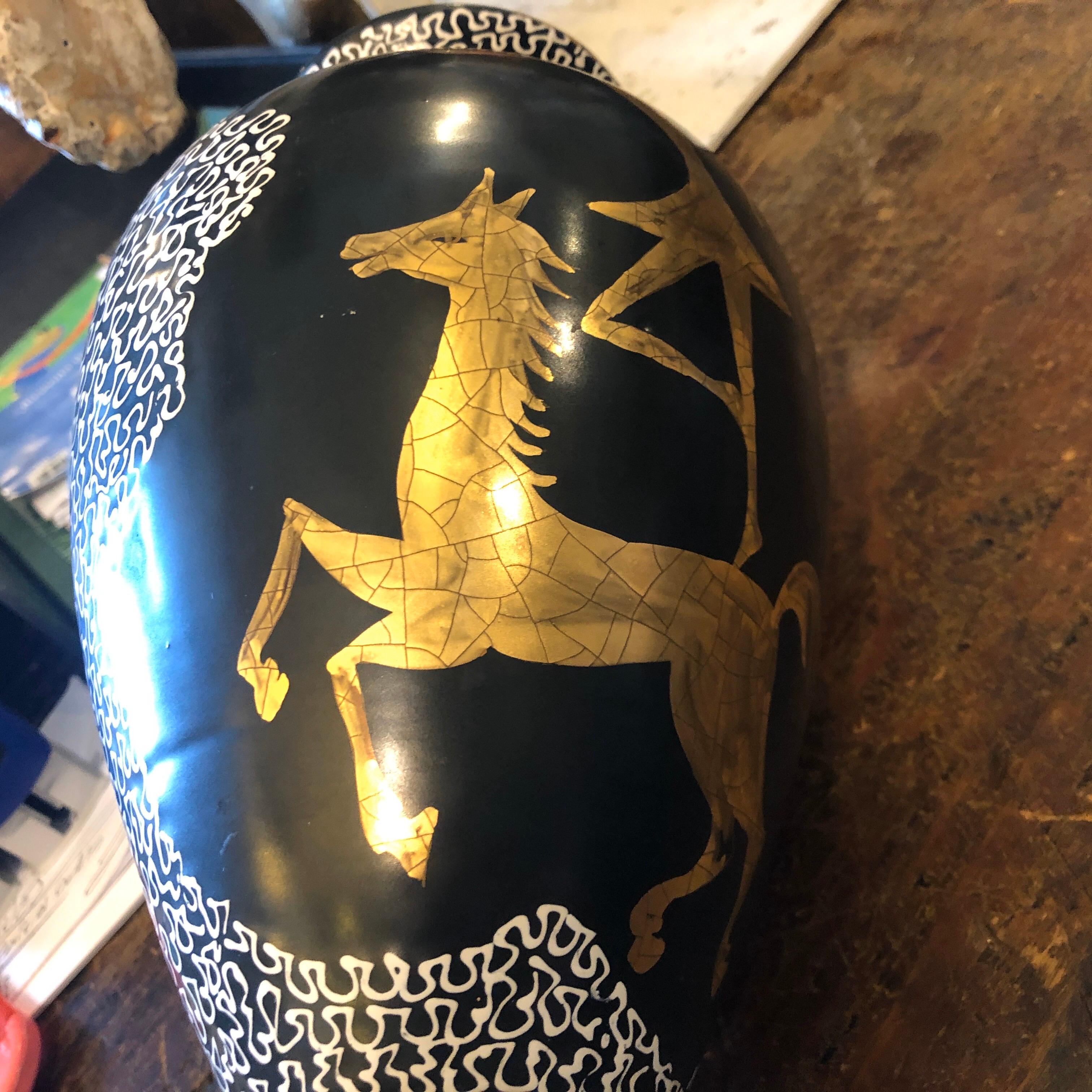 Mid-Century Modern Hand Painted Black and Gold Ceramic Italian Vase, circa 1960 6