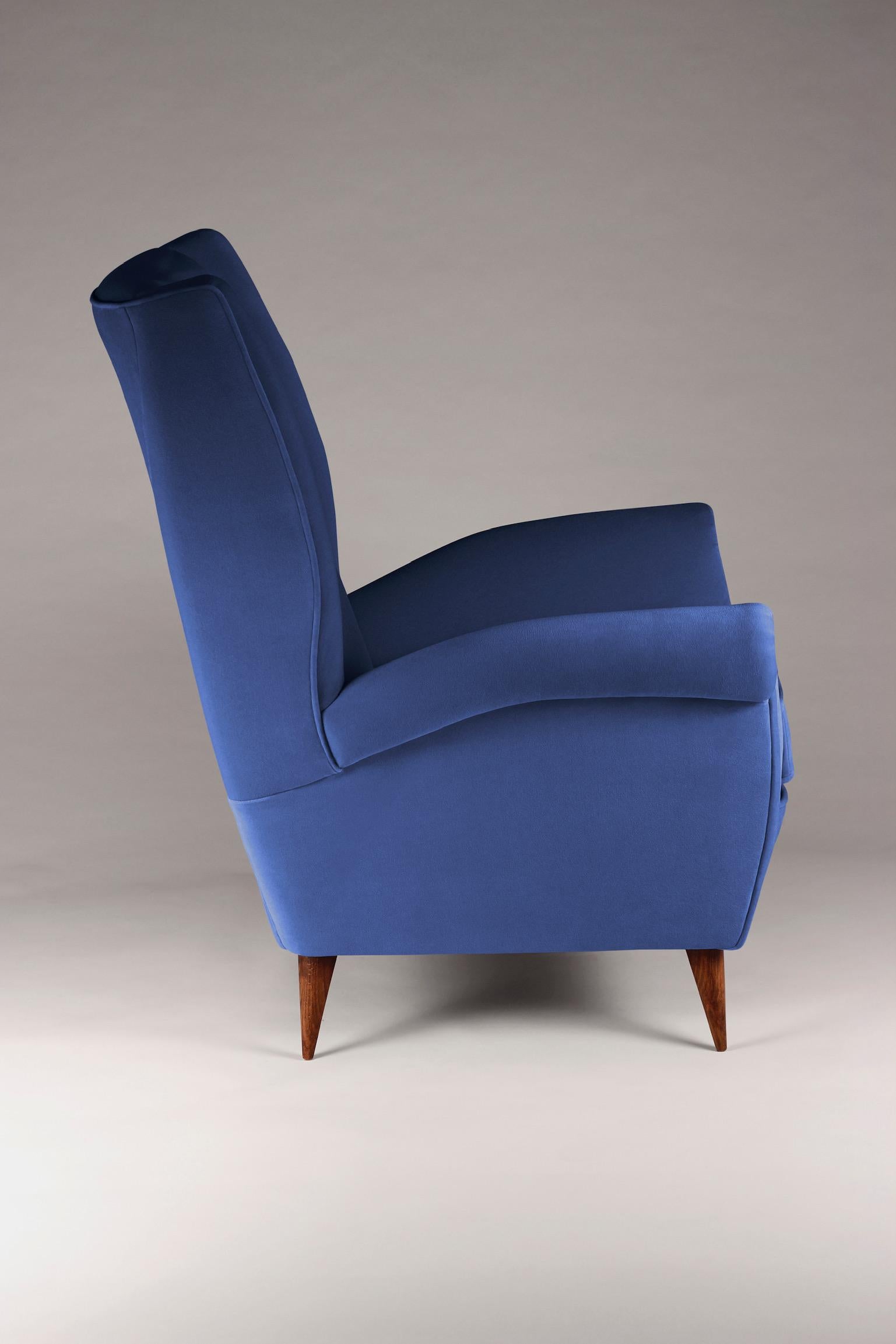 Contemporary Mid-Century Modern Inspired Italian Style ‘Marcello’ Lounge Chair For Sale