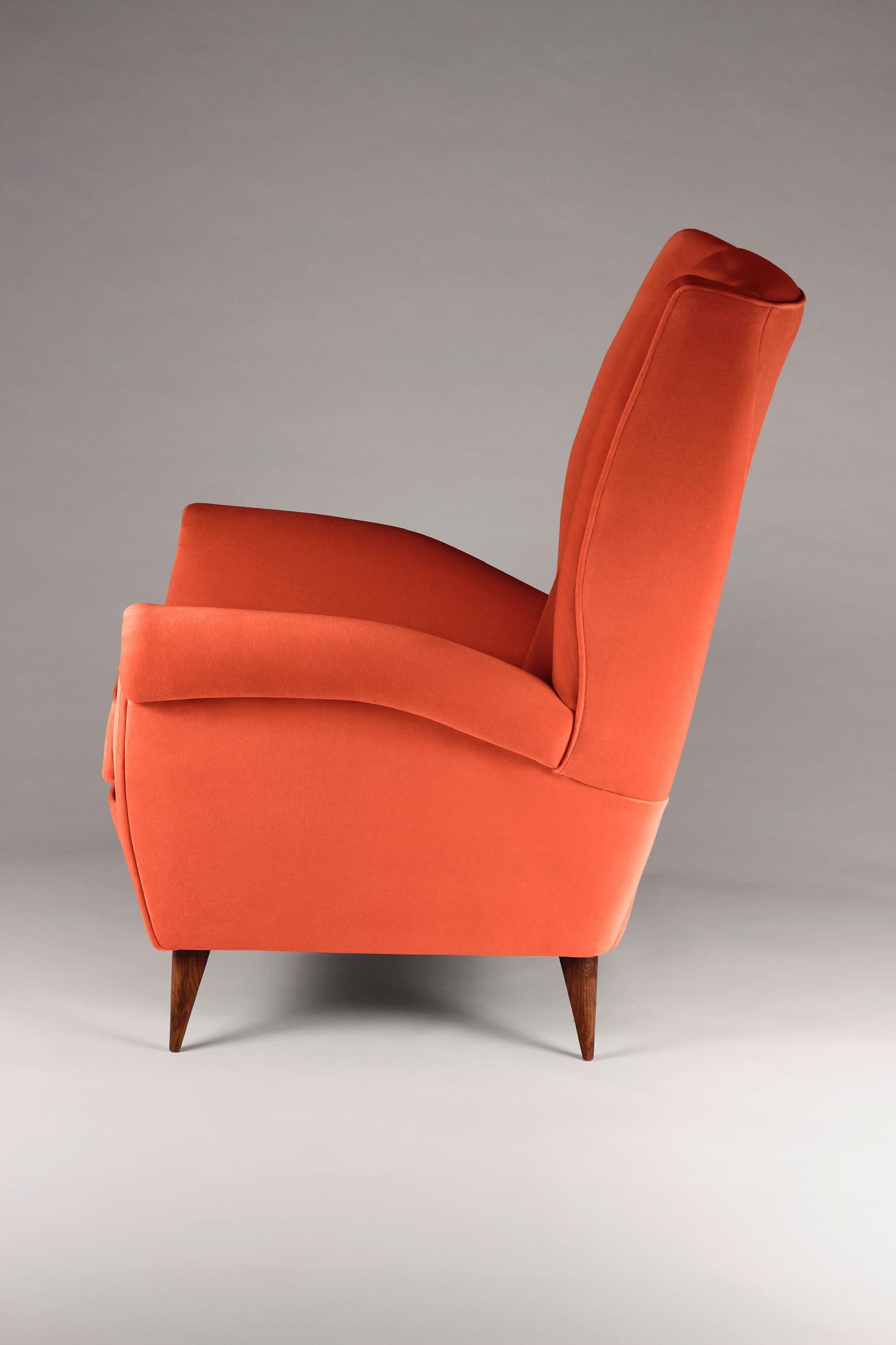 Contemporary Mid-Century Modern Inspired Italian Style ‘Marcello’ Lounge Chair For Sale