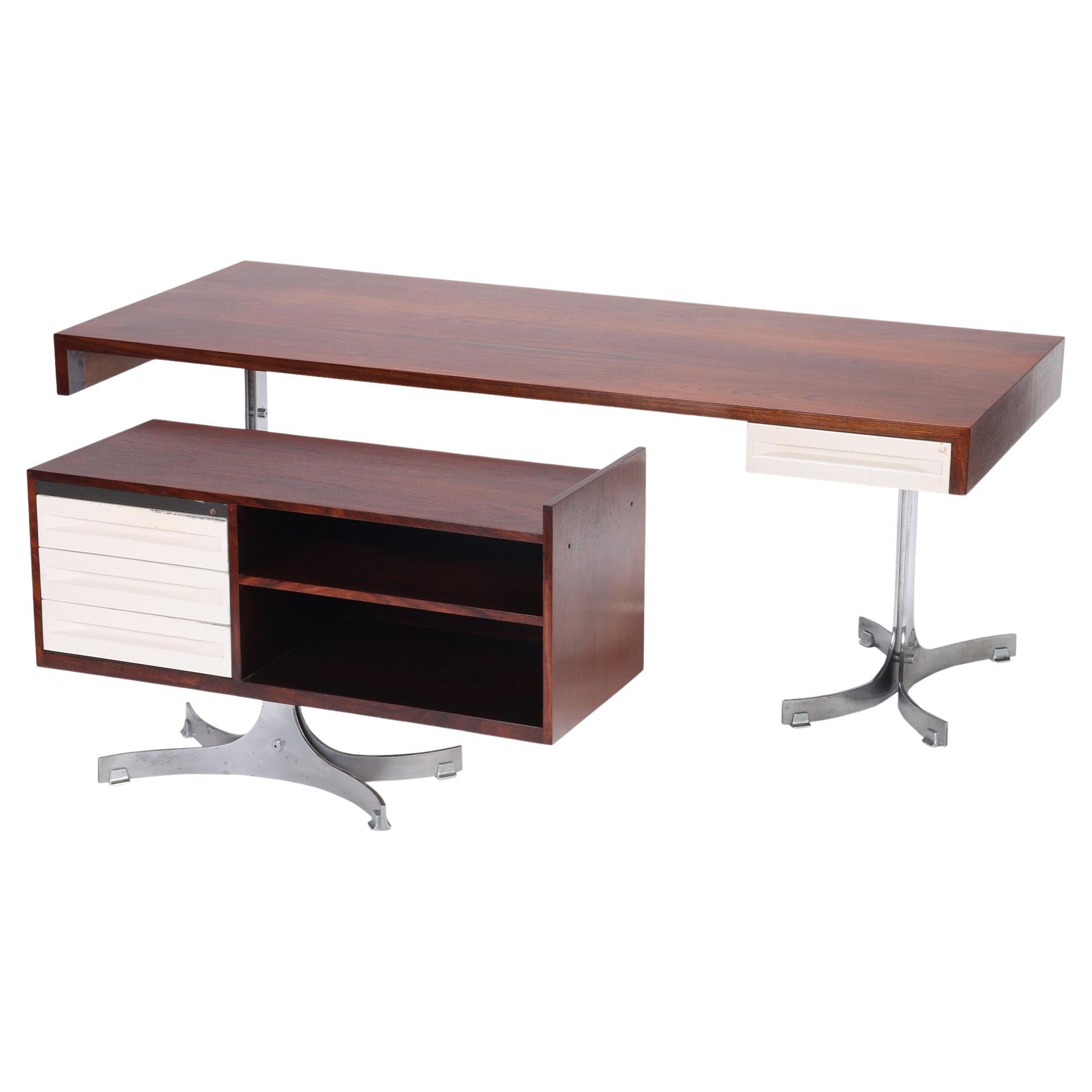 Mid Century Modern Italian Two Part L Shaped Desk, circa 1960 For Sale