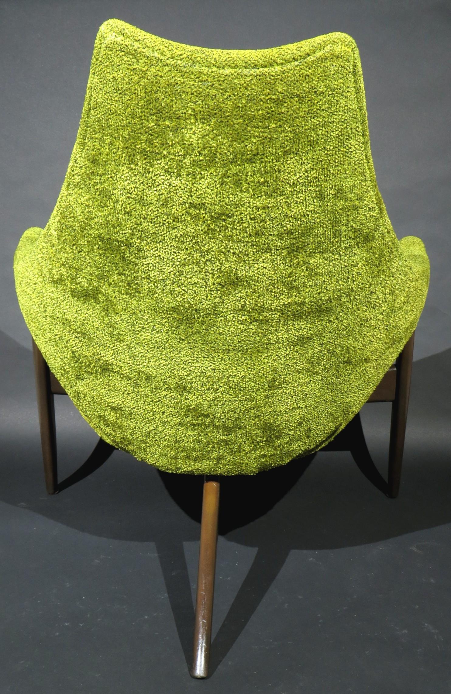 Ein moderner Loungesessel aus der Mitte des Jahrhunderts, entworfen von Luigi Tiengo für Cimon Ltd. (Kanadisch) im Angebot