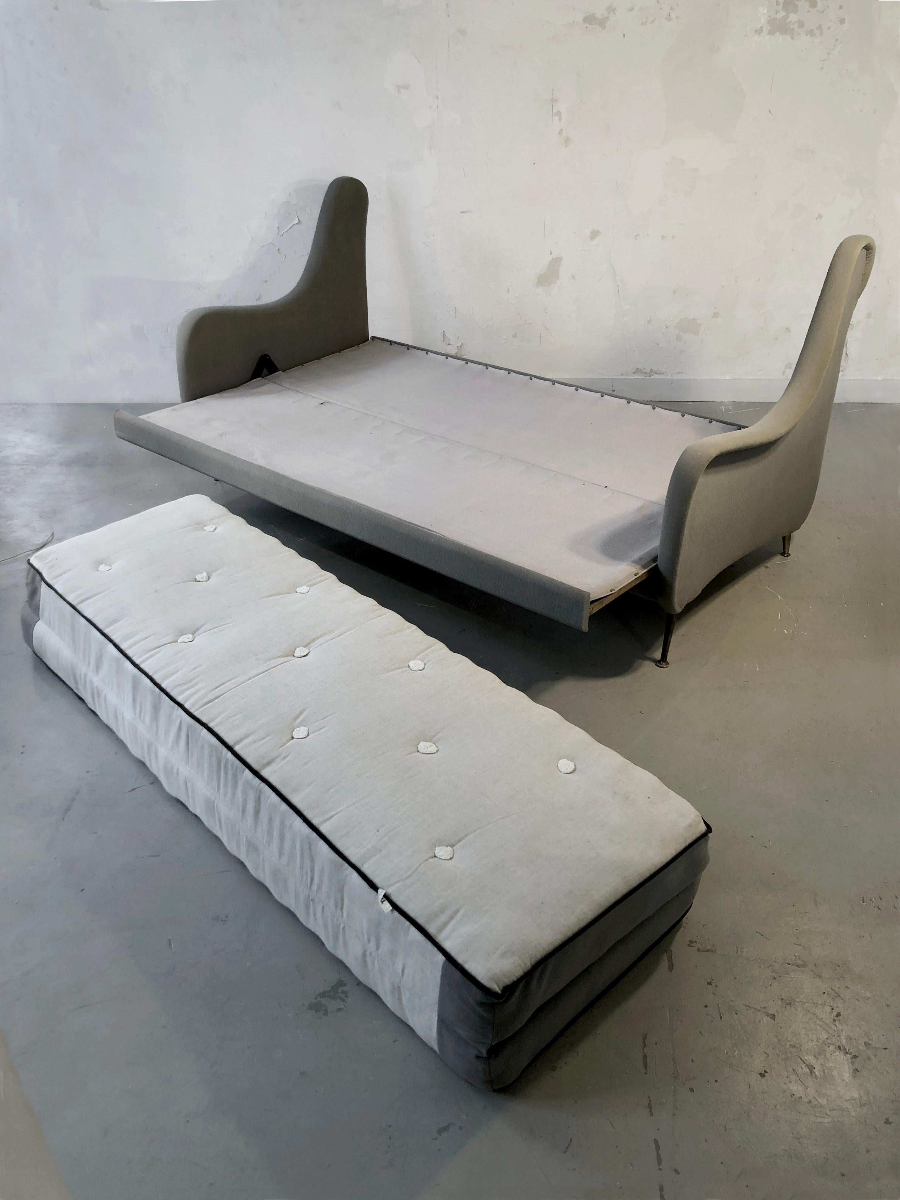 A MID-CENTURY-MODERN MODERNIST FREE-FORM Grauer SOFA von ERTON, Frankreich, 1950 im Angebot 7
