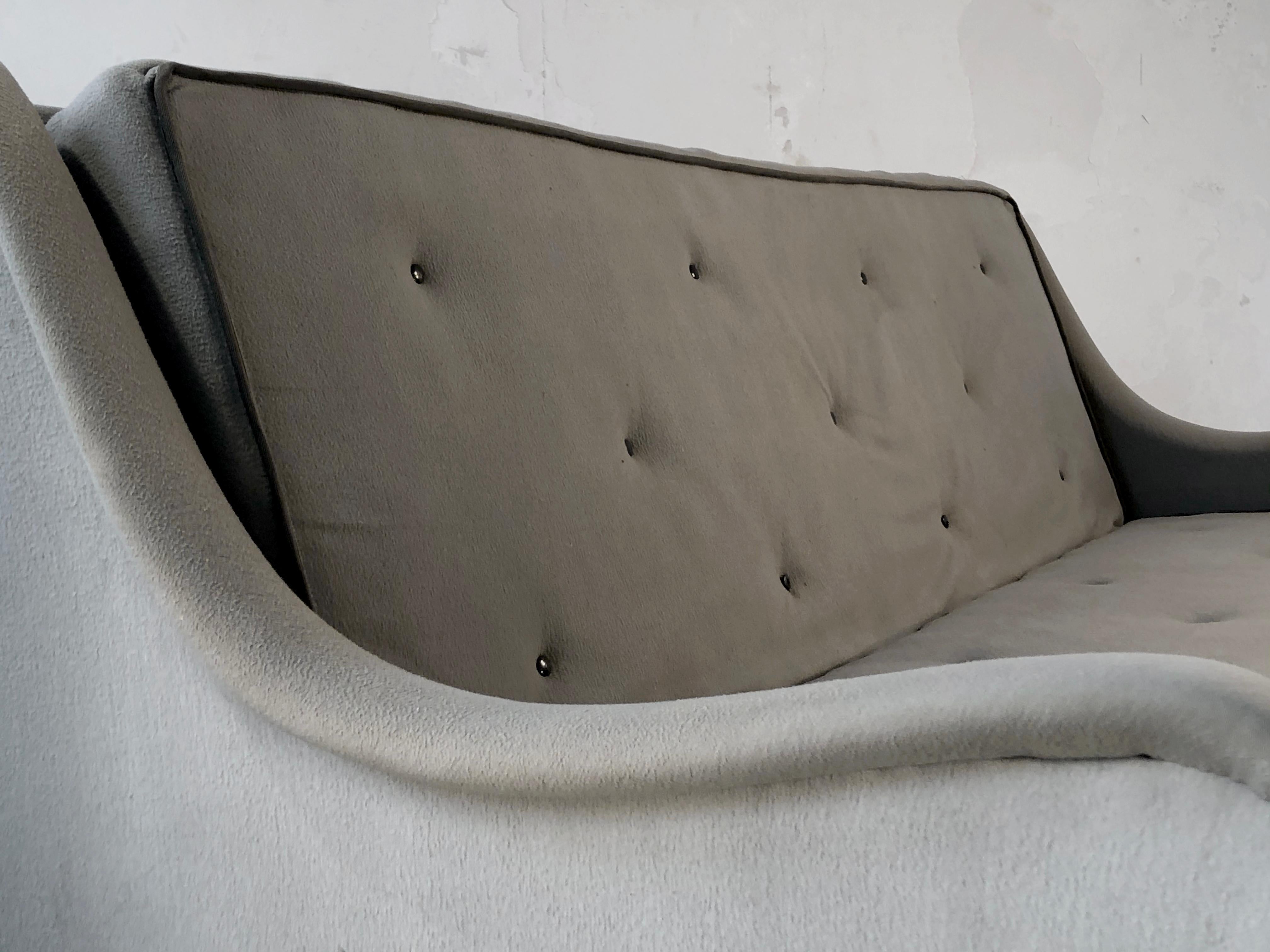 A MID-CENTURY-MODERN MODERNIST FREE-FORM Grauer SOFA von ERTON, Frankreich, 1950 (Französisch) im Angebot