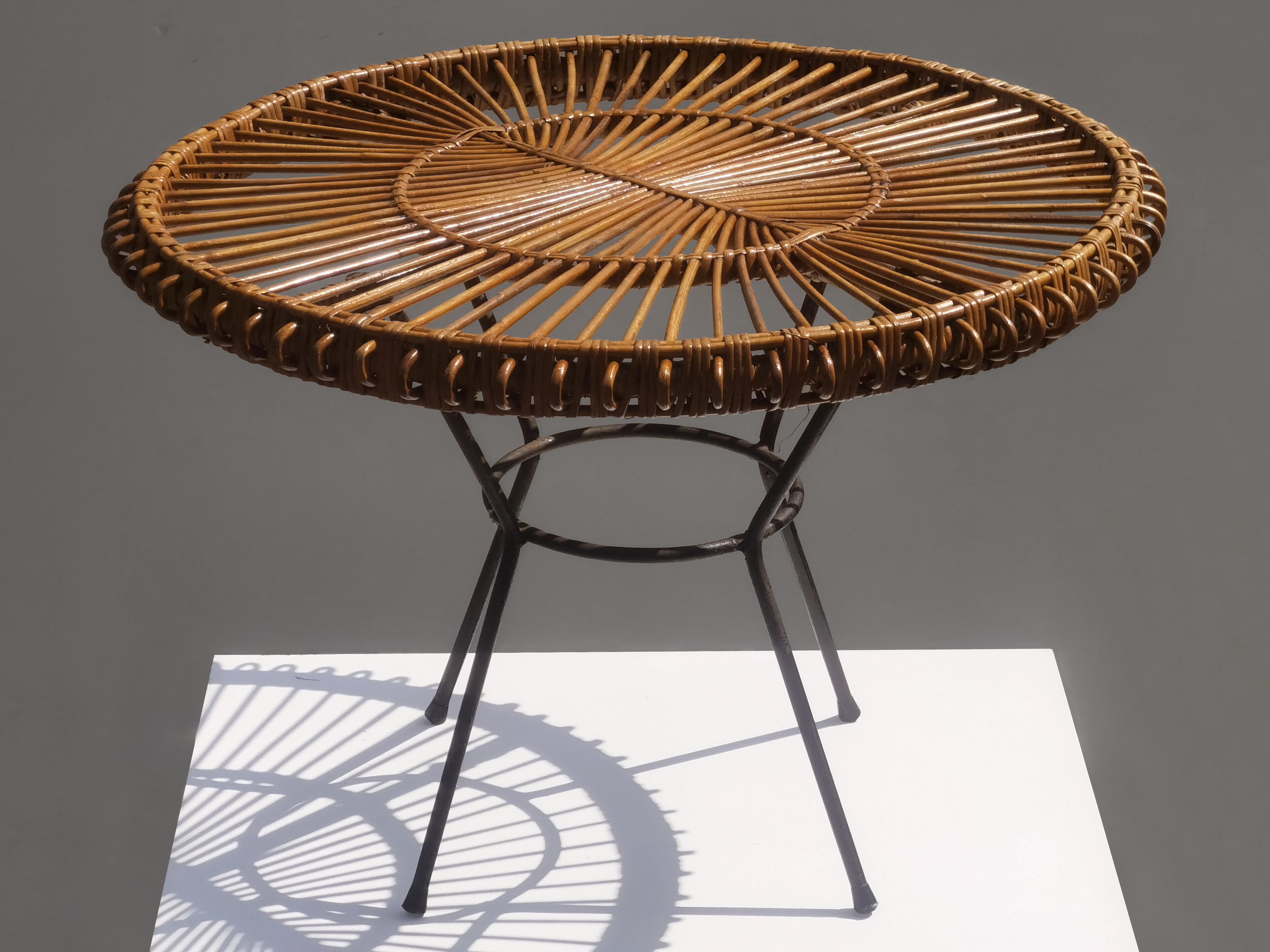 TAVOLO IN Rattan MODERNISTA DEL MEDIOCENTO, Francia 1950 in vendita 10