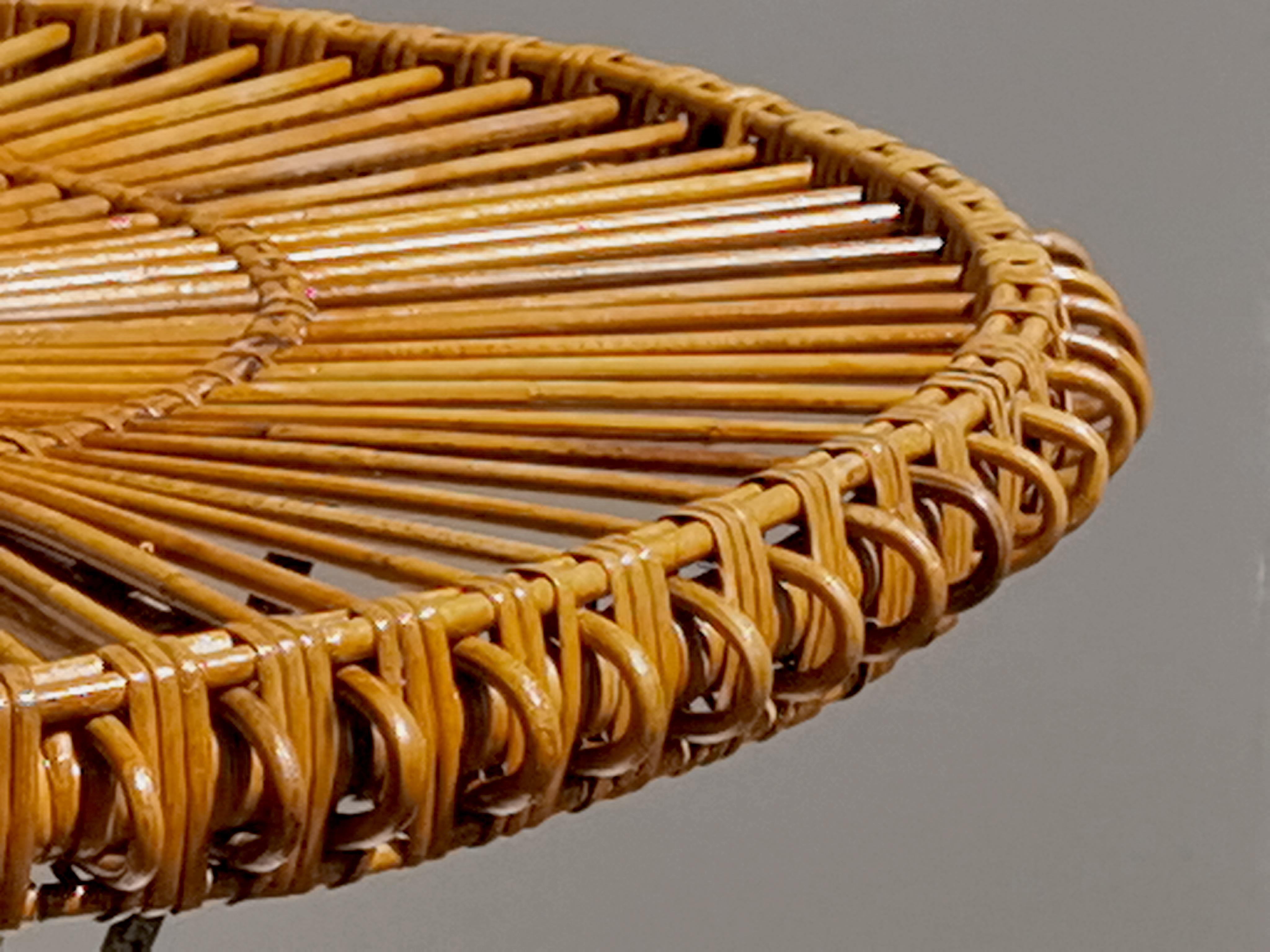 TAVOLO IN Rattan MODERNISTA DEL MEDIOCENTO, Francia 1950 in vendita 9