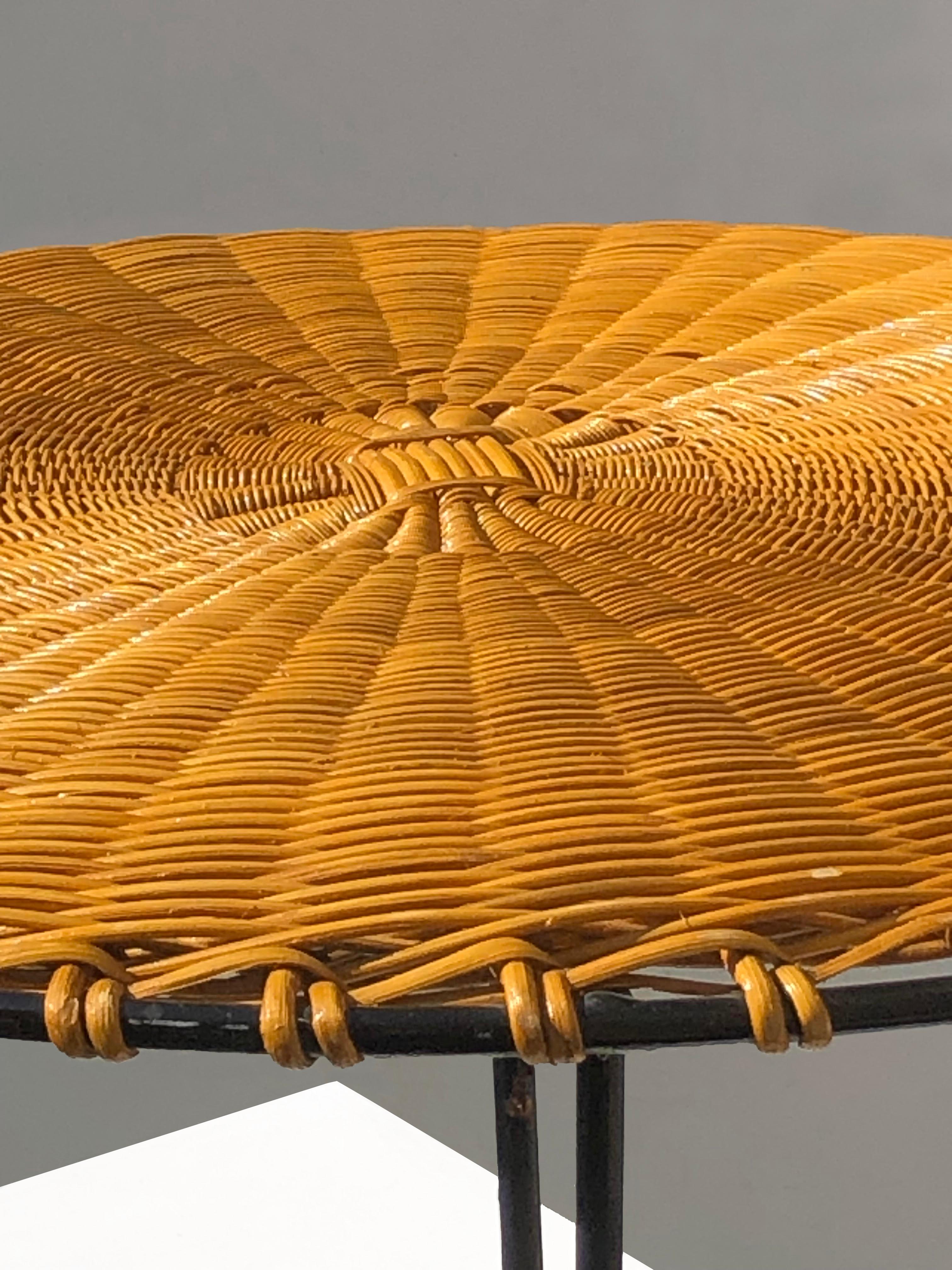 Français Table d'appoint ou de coiffeuse moderniste du milieu du siècle dernier, RAOUL GUYS, France, 1950 en vente