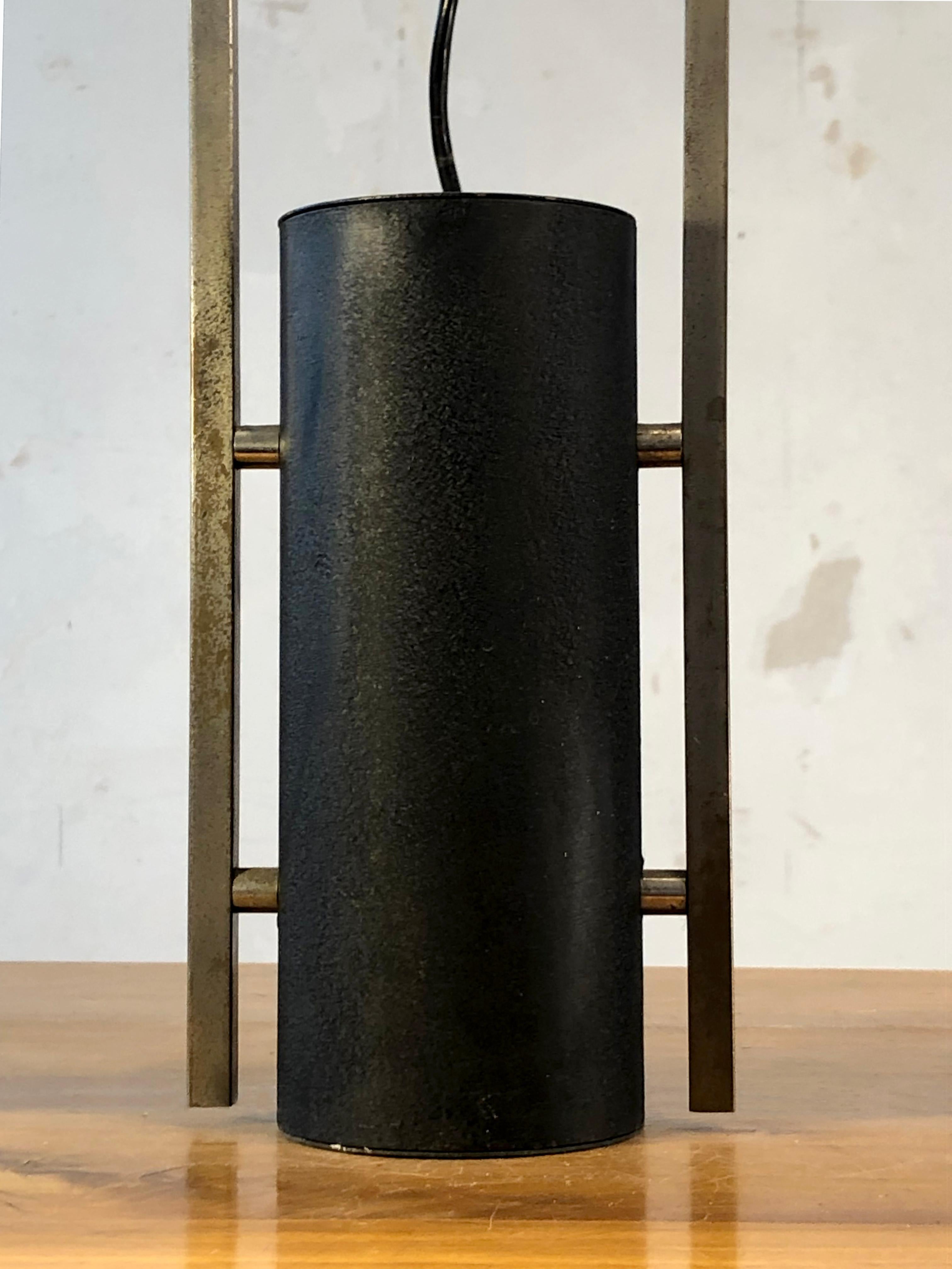 A MID-CENTURY-MODERN MODERNIST Tischlampe von STILNOVO, Italien 1950 (Mitte des 20. Jahrhunderts) im Angebot